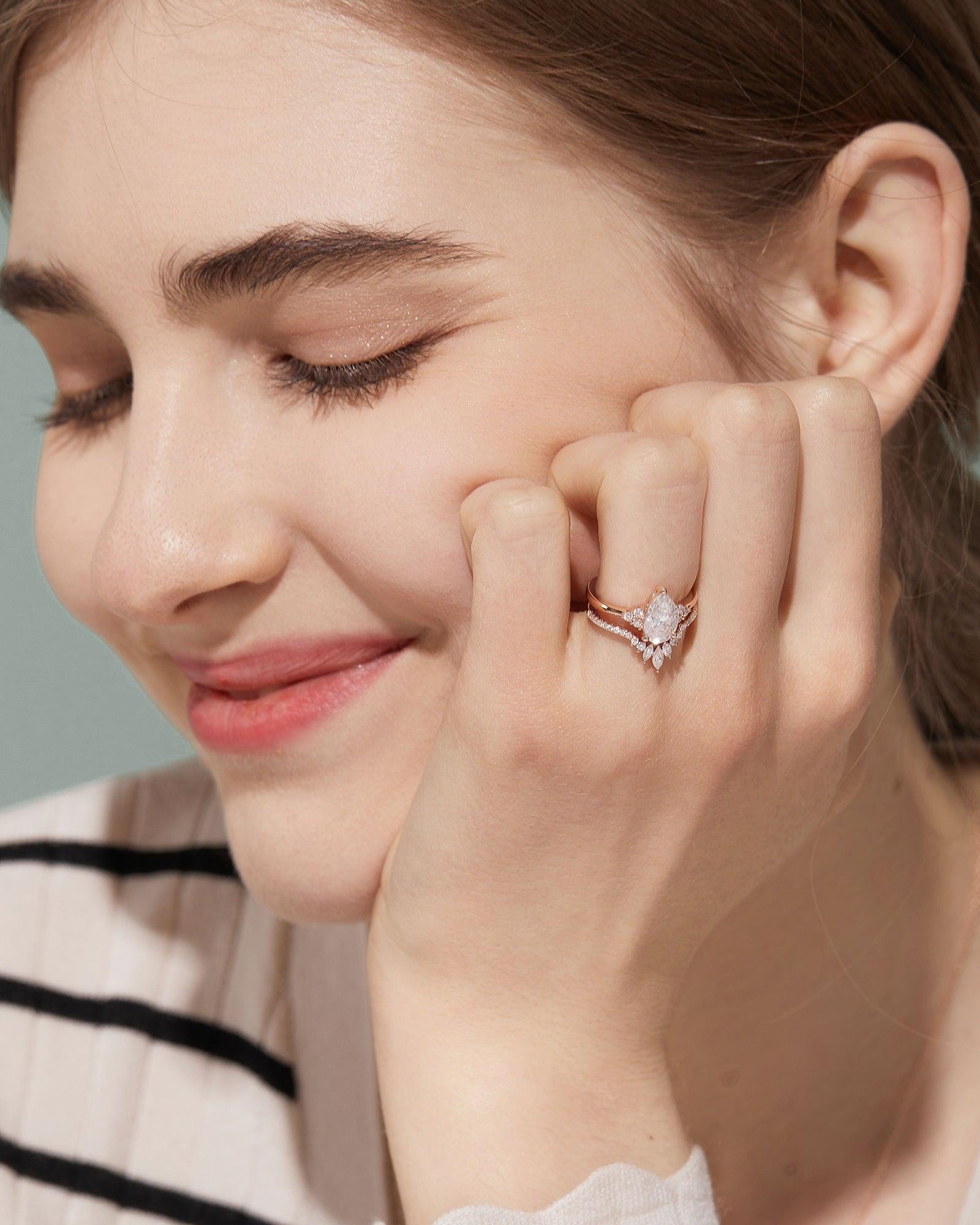 pear engagement rings, moissanite engagement rings, felicegals