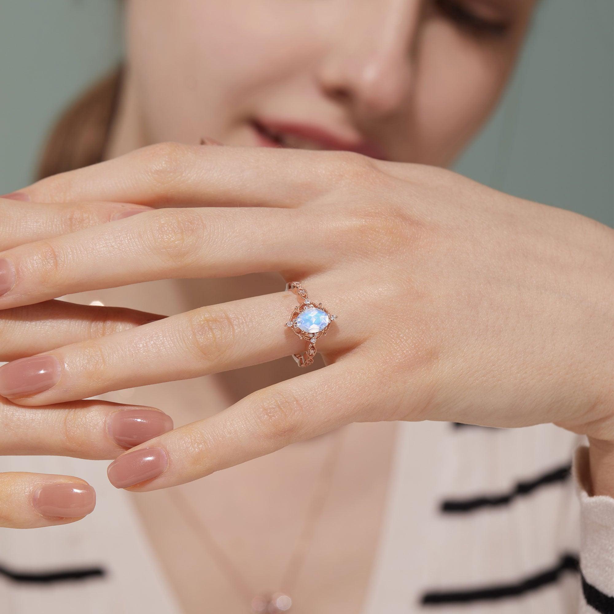 1.5ct Signature Moissanite Vintage Engagement Ring - Felicegals 丨Wedding ring 丨Fashion ring 丨Diamond ring 丨Gemstone ring