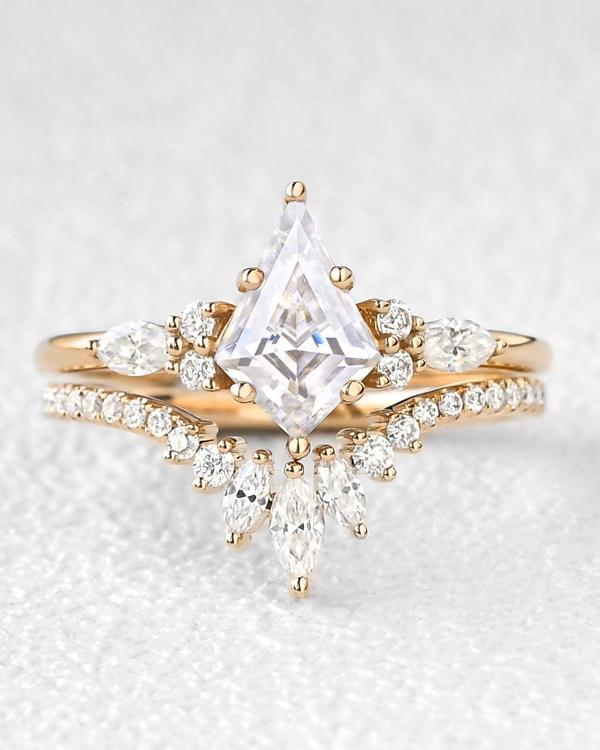 Kite Cut Moss Agate Three Stone Engagement Ring Set 2pcs - Felicegals 丨Wedding ring 丨Fashion ring 丨Diamond ring 丨Gemstone ring