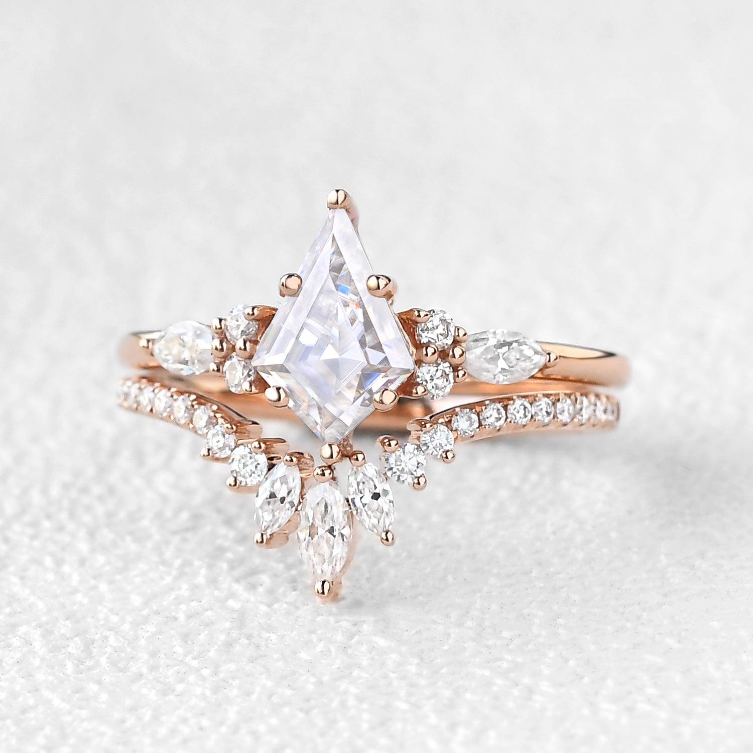 Kite Cut Moss Agate Three Stone Engagement Ring Set 2pcs - Felicegals 丨Wedding ring 丨Fashion ring 丨Diamond ring 丨Gemstone ring