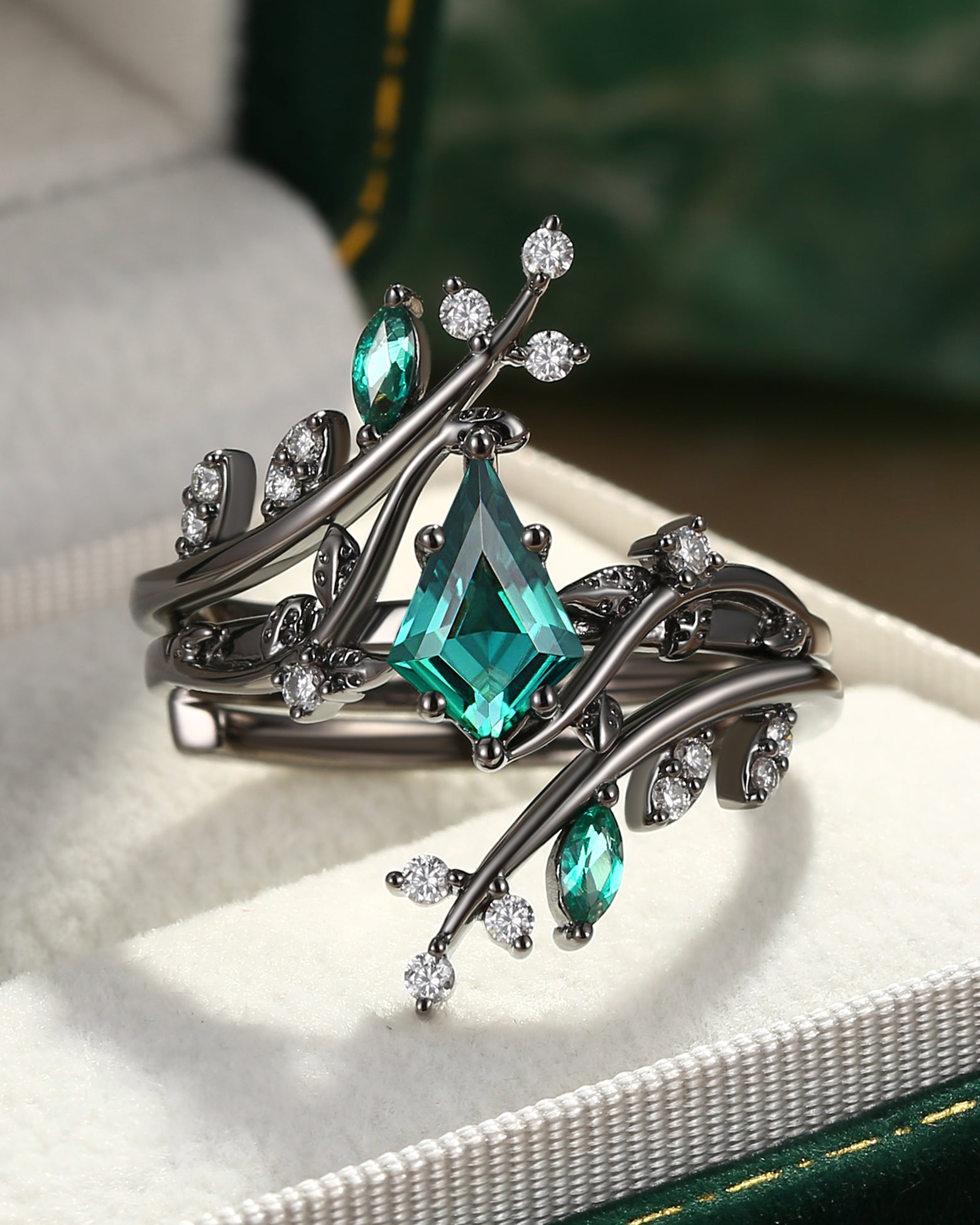 Nature Inspired - Unique Kite Cut Lab Emerald Cage Leafy Ring 2pcs - Knight-Black Gold