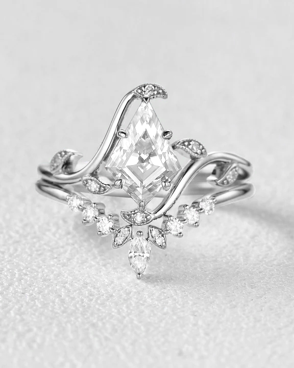 Unique Kite Cut Moissanite Leafy Engagement Ring Sets 2pcs - Ivy