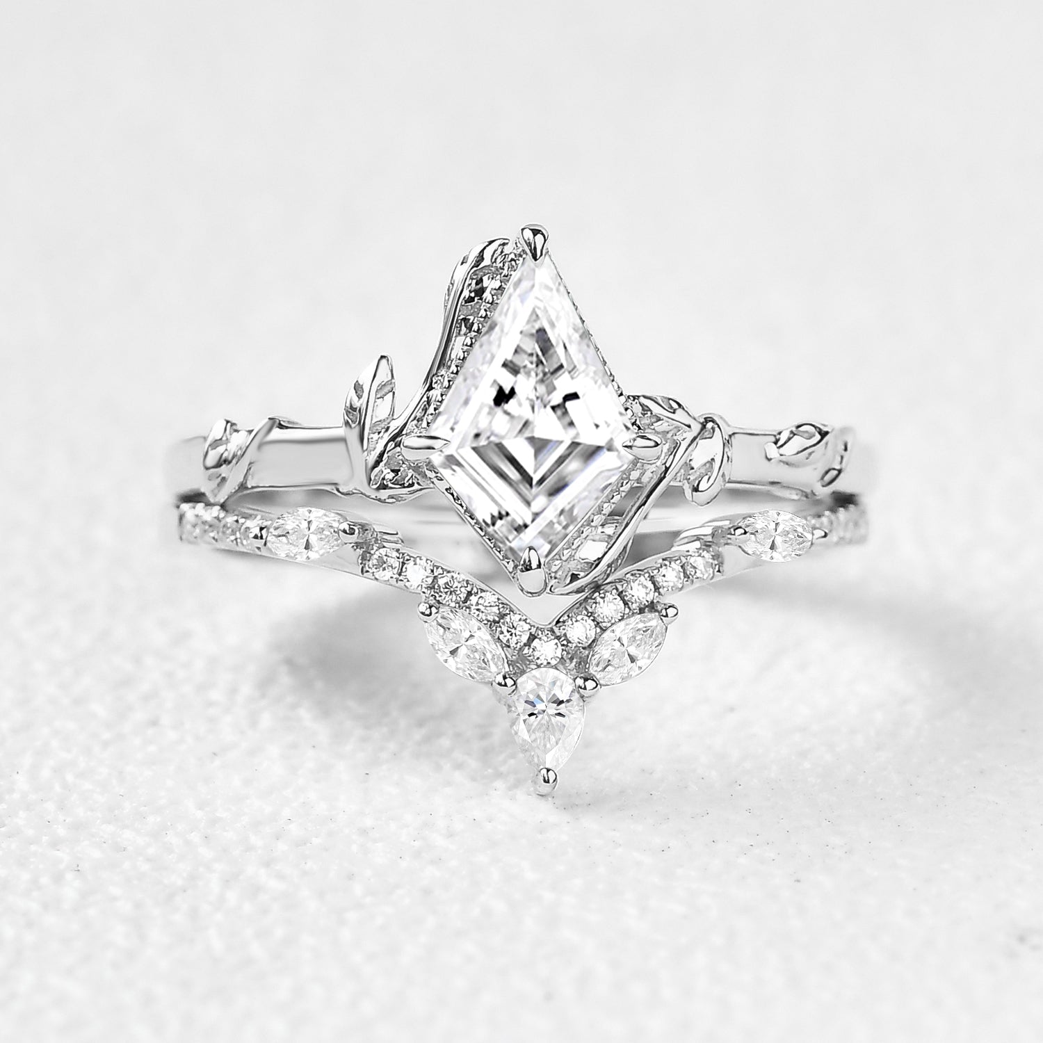 Kite Cut Moissanite Leafy Engagement Ring Sets 2pcs - Lark
