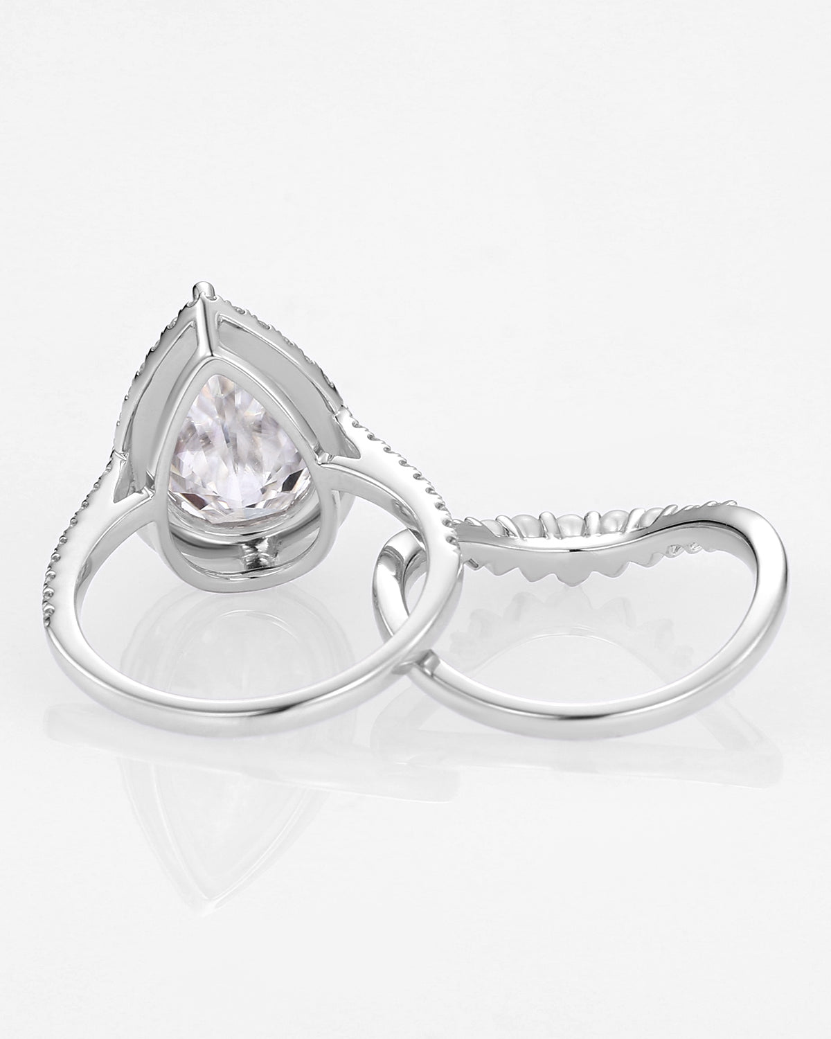 4.0ct Pear Moissanite & Pearl Classic Halo Ring Set 2pcs - Verena