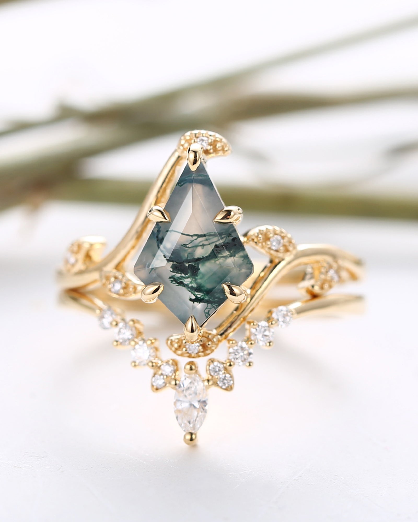 Unique Kite Cut Moss Agate Leafy Engagement Ring Sets 2pcs - Ivy