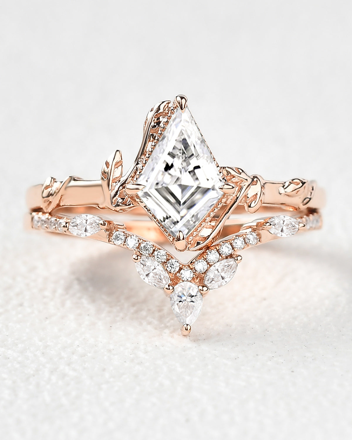 Kite Cut Leafy Engagement Ring Sets 2pcs - Lark