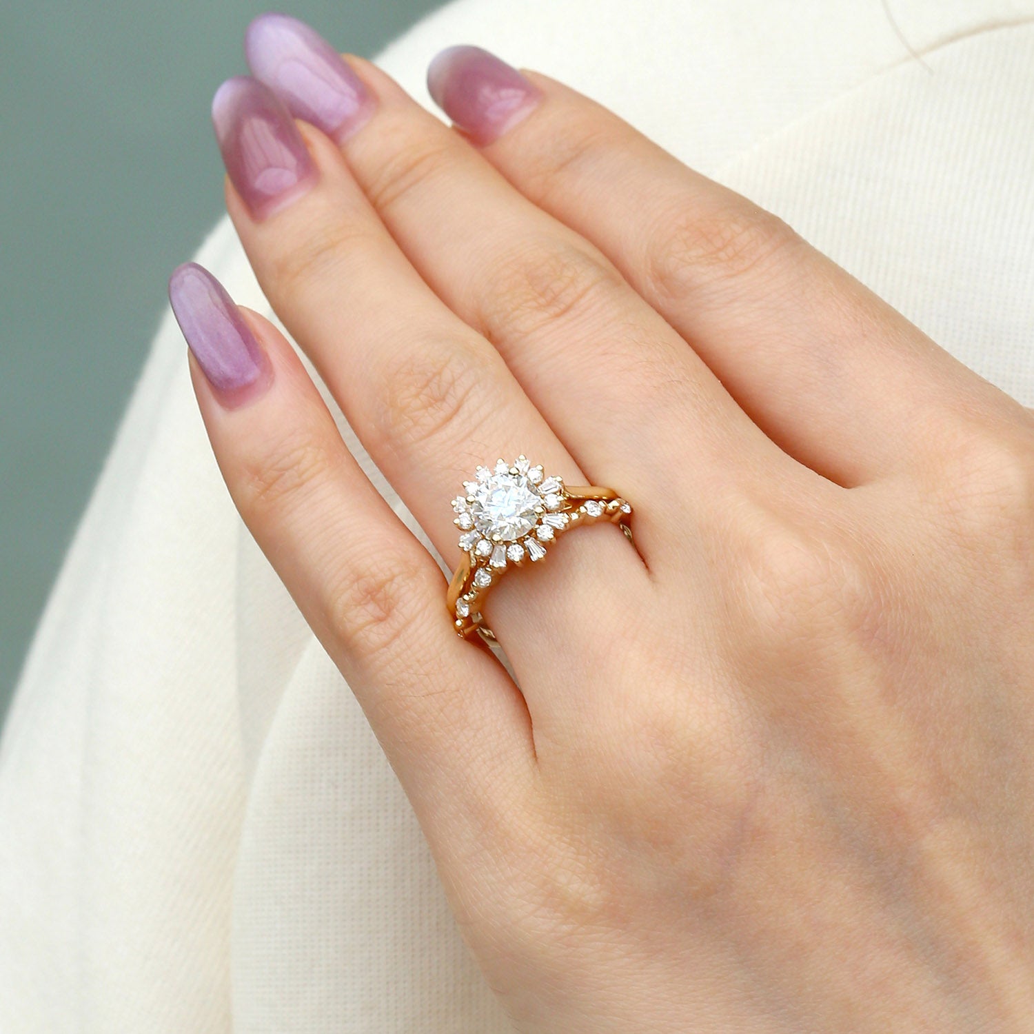 1.0ct Round Moissanite Halo Floral Ring Set 2pcs