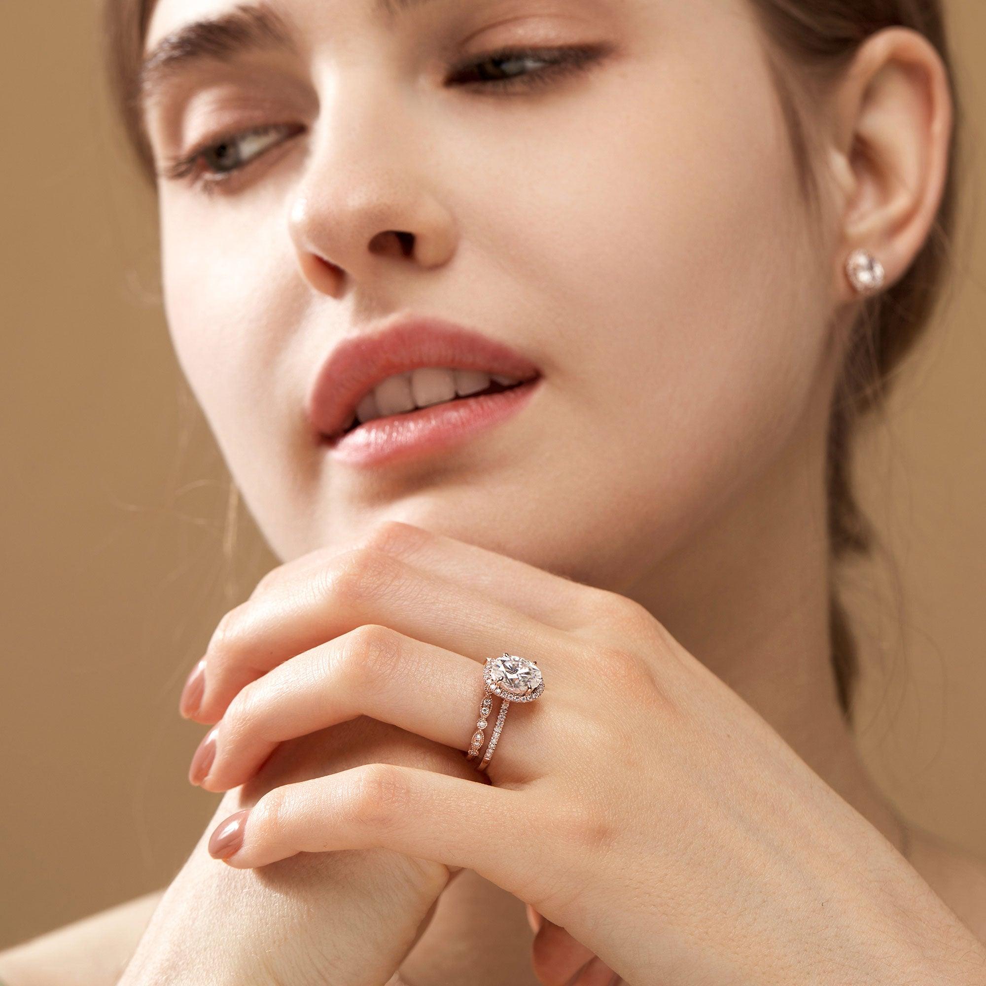 2.0ct Oval Moissanite Pave Vintage Halo Ring Set 2pcs - Felicegals 丨Wedding ring 丨Fashion ring 丨Diamond ring 丨Gemstone ring