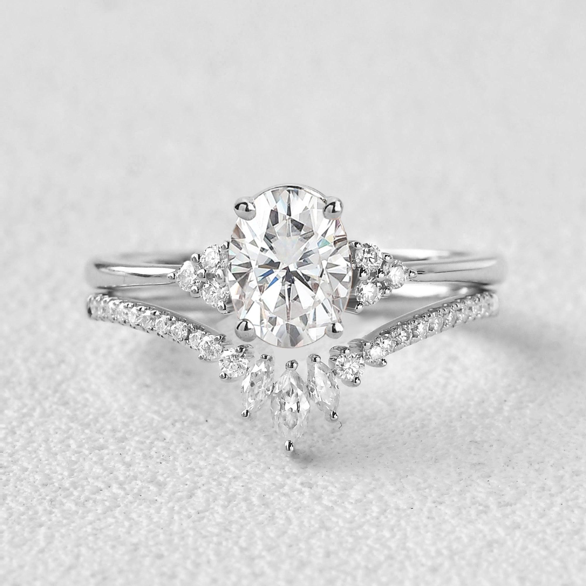 1.5ct Oval Cut Moissanite Classic Cluster Gold Ring Set 2pcs - Felicegals 丨Wedding ring 丨Fashion ring 丨Diamond ring 丨Gemstone ring