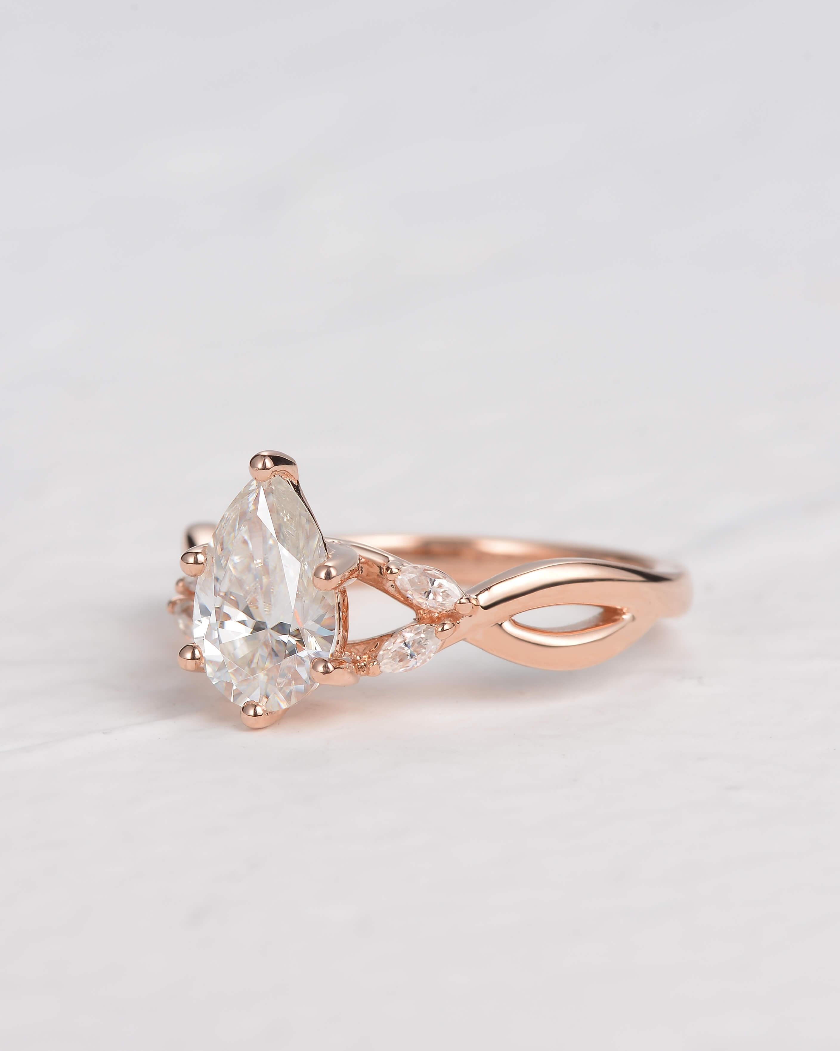 Pear Shaped Moissanite 6 Prongs Ring - Felicegals 丨Wedding ring 丨Fashion ring 丨Diamond ring 丨Gemstone ring--Felicegals