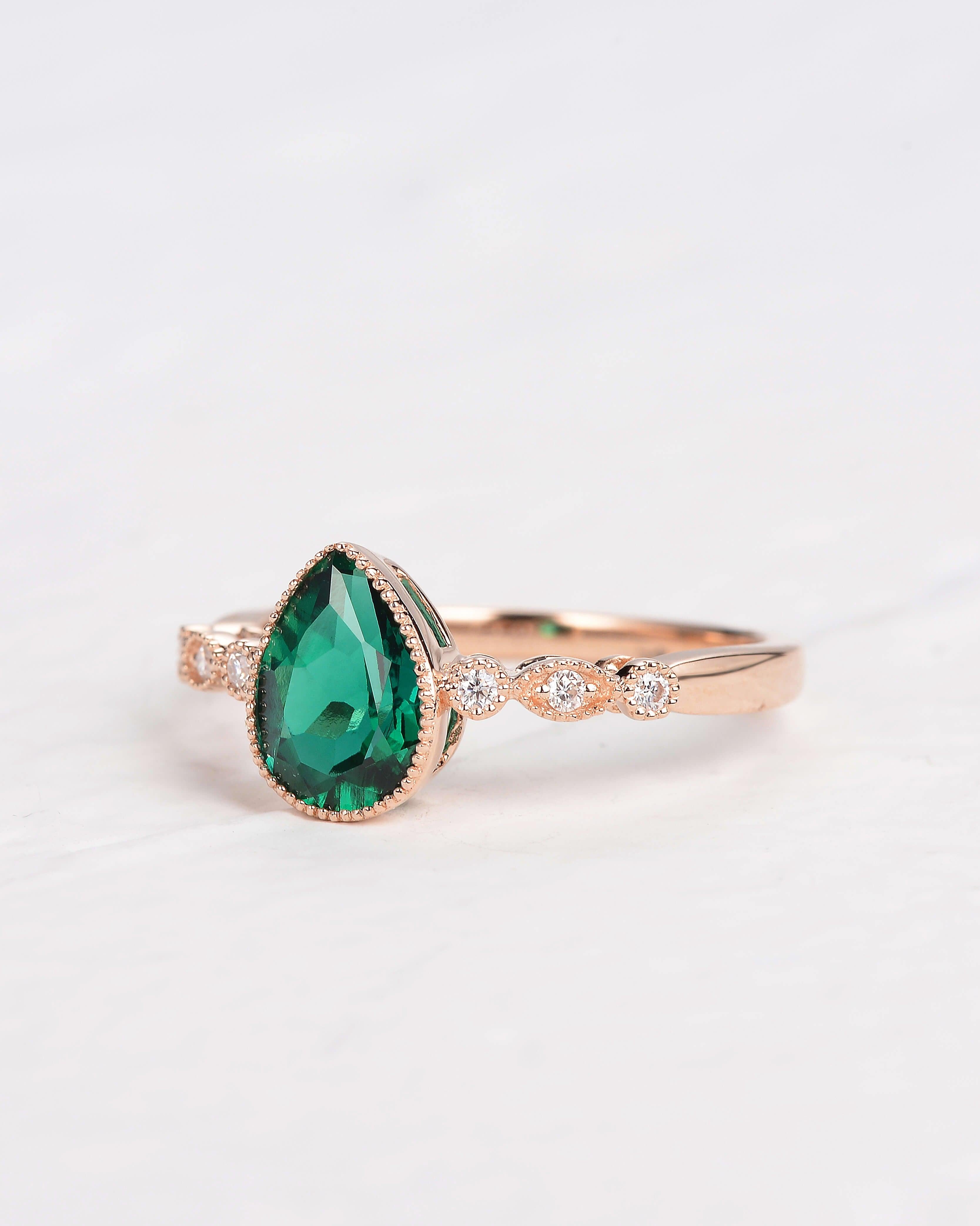 Pear Shaped Lab Emerald Rose Gold Ring - Felicegals 丨Wedding ring 丨Fashion ring 丨Diamond ring 丨Gemstone ring--Felicegals