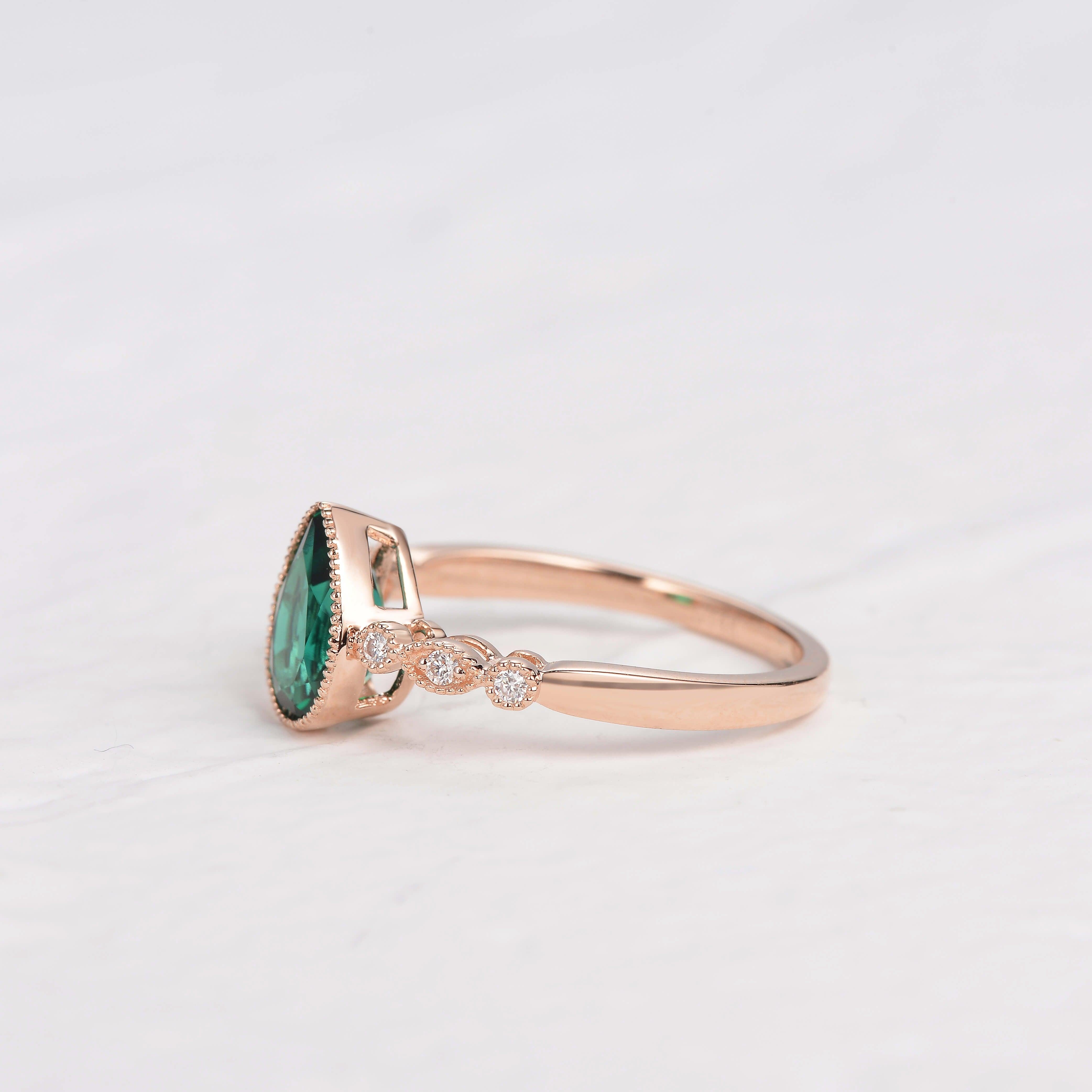 Pear Shaped Lab Emerald Rose Gold Ring - Felicegals 丨Wedding ring 丨Fashion ring 丨Diamond ring 丨Gemstone ring--Felicegals