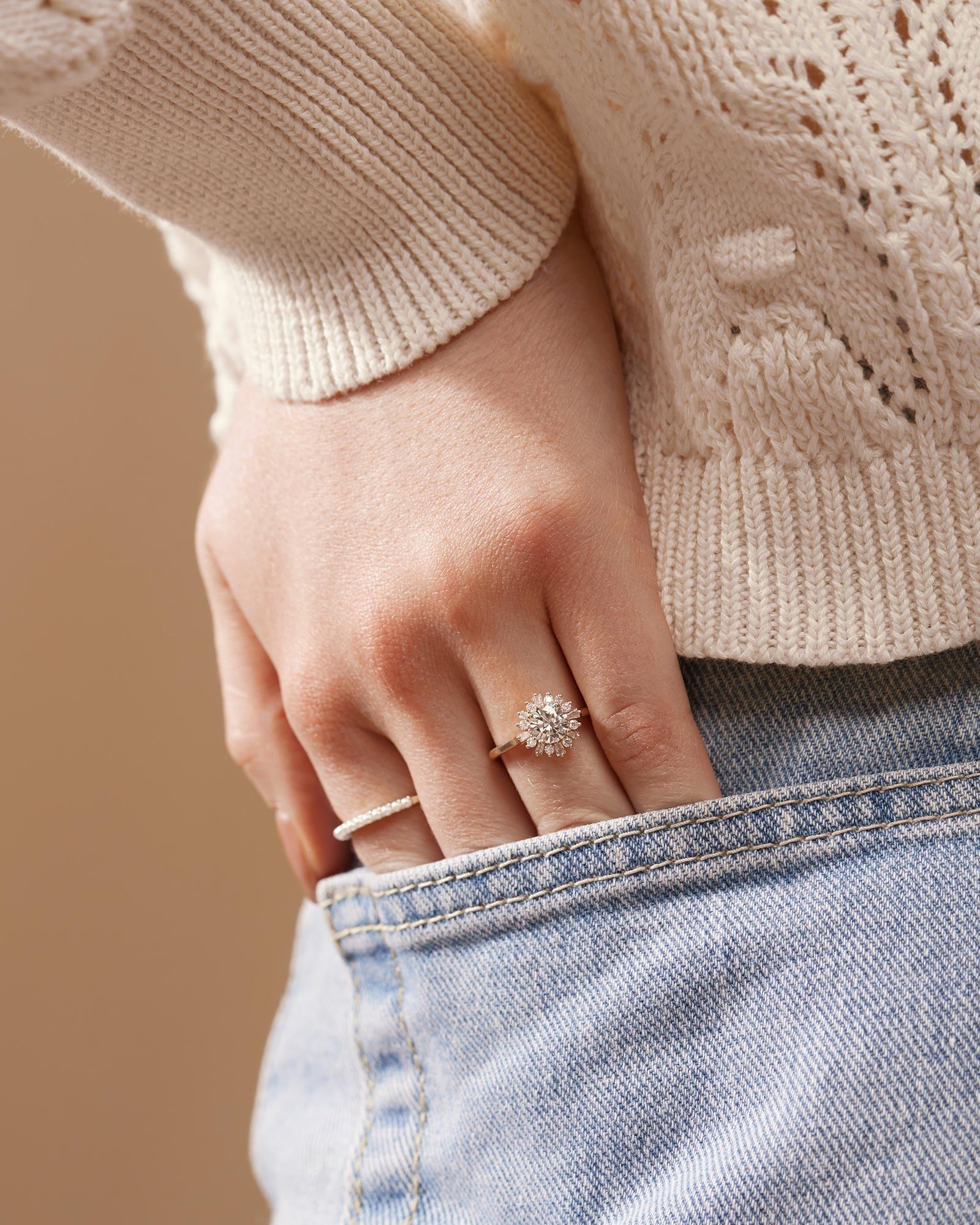 1.0ct Round Moissanite Vintage Halo Floral Ring Set 2pcs - Felicegals 丨Wedding ring 丨Fashion ring 丨Diamond ring 丨Gemstone ring