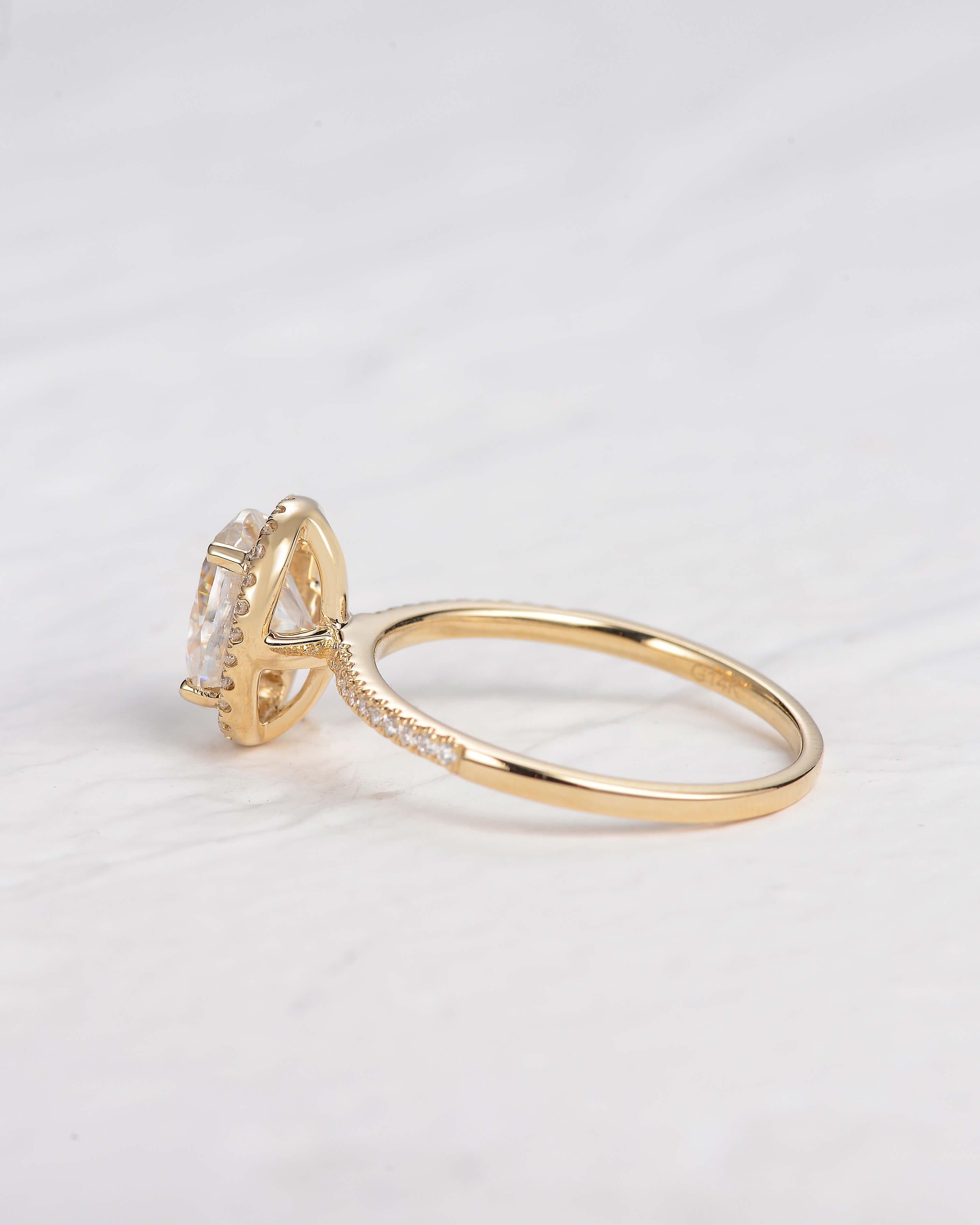 2ct Oval Colorless Moissanite Rose Gold Ring - Felicegals 丨Wedding ring 丨Fashion ring 丨Diamond ring 丨Gemstone ring--Felicegals