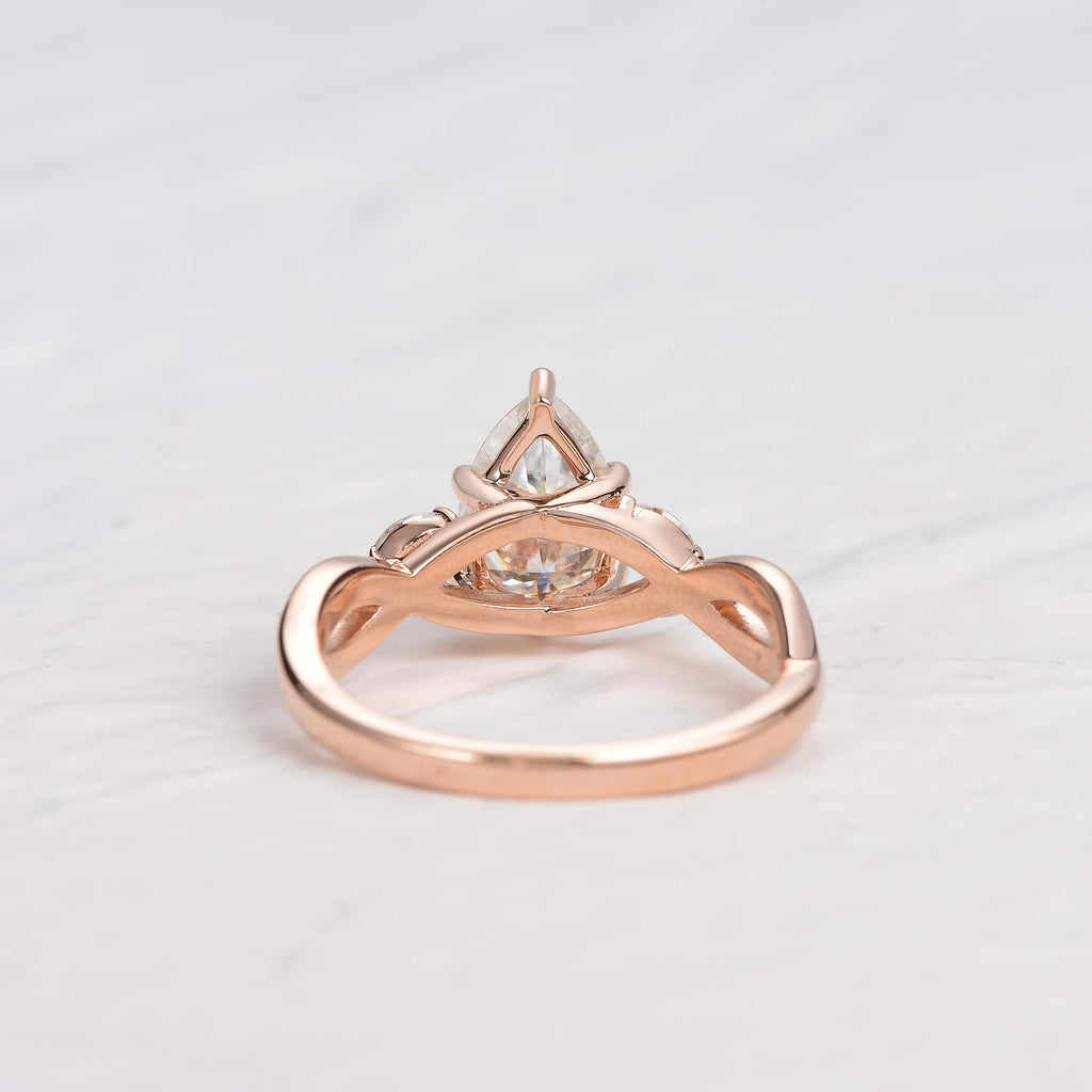 Pear Shaped Moissanite 6 Prongs Ring - Felicegals 丨Wedding ring 丨Fashion ring 丨Diamond ring 丨Gemstone ring--Felicegals