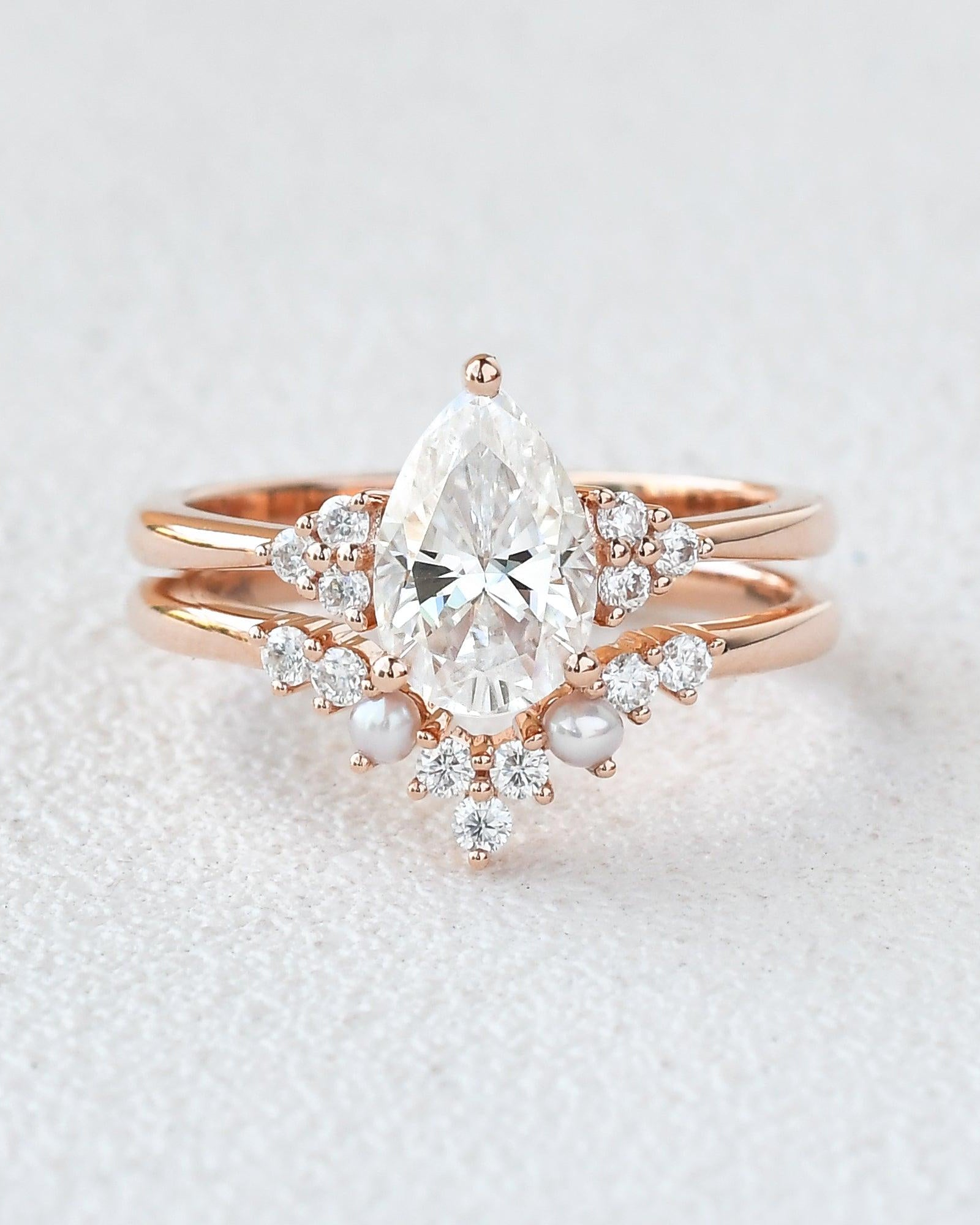 Felicegals Pear Shaped Moissanite Vintage Ring Set 2pcs - Felicegals 丨Wedding ring 丨Fashion ring 丨Diamond ring 丨Gemstone ring-Rings-Felicegals 丨Wedding ring 丨Fashion ring 丨Diamond ring 丨Gemstone ring