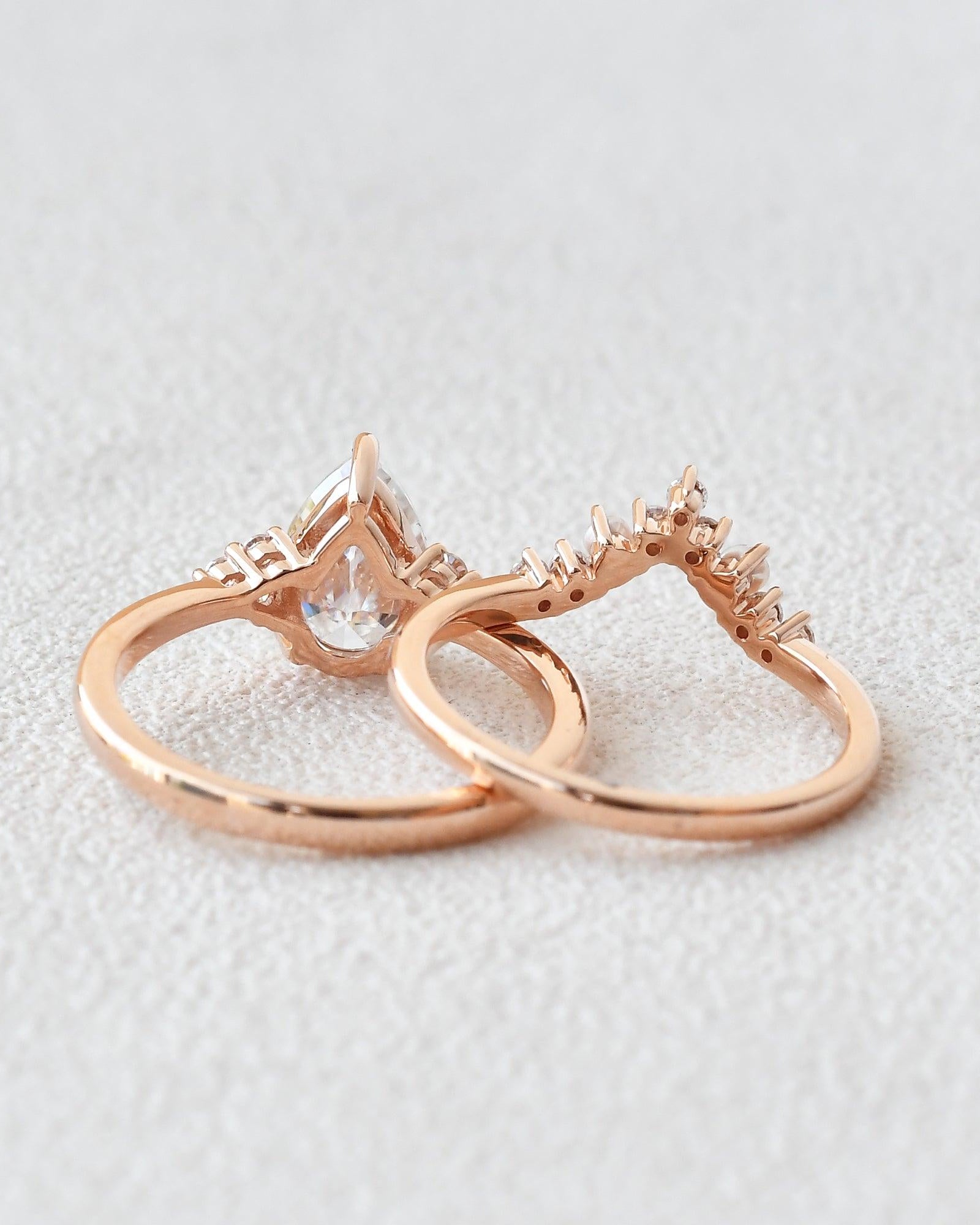 Felicegals Pear Shaped Moissanite Vintage Ring Set 2pcs - Felicegals 丨Wedding ring 丨Fashion ring 丨Diamond ring 丨Gemstone ring-Rings-Felicegals 丨Wedding ring 丨Fashion ring 丨Diamond ring 丨Gemstone ring
