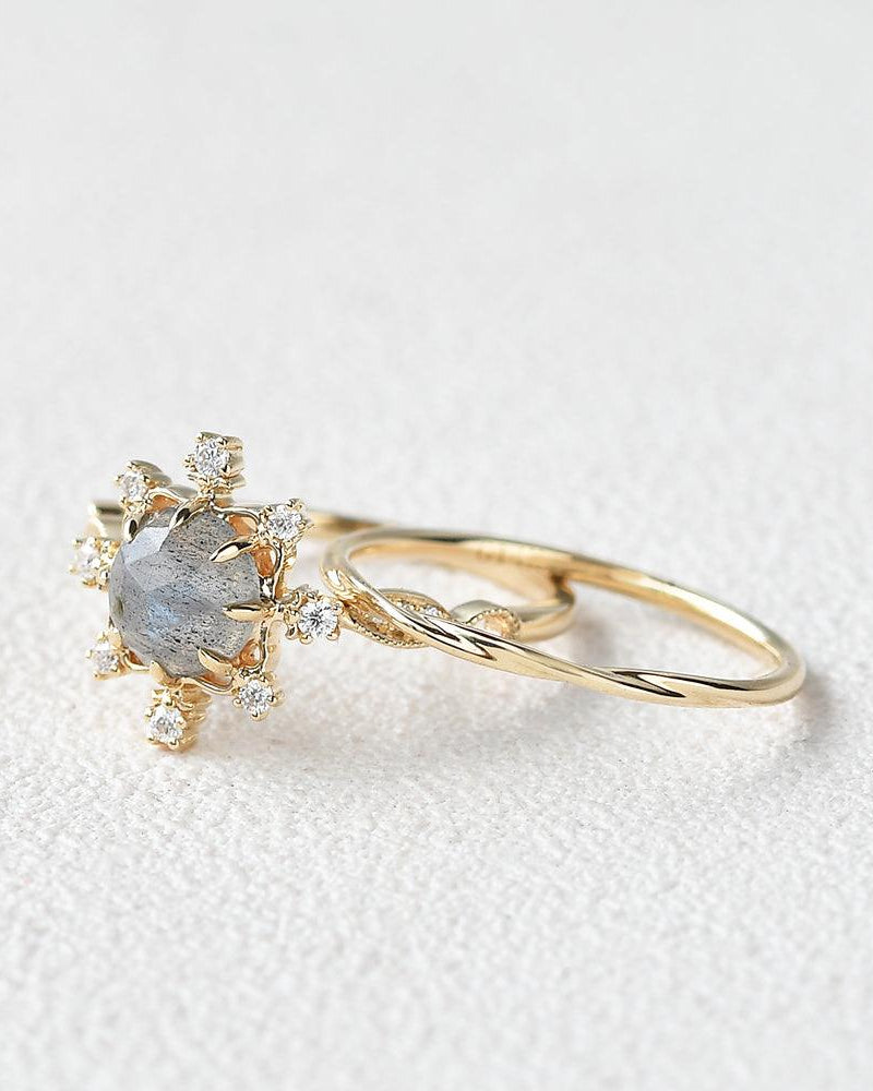 Round Cut Labradorite Vintage Inspired Ring Set 2pcs - Felicegals 丨Wedding ring 丨Fashion ring 丨Diamond ring 丨Gemstone ring-Rings-Felicegals 丨Wedding ring 丨Fashion ring 丨Diamond ring 丨Gemstone ring
