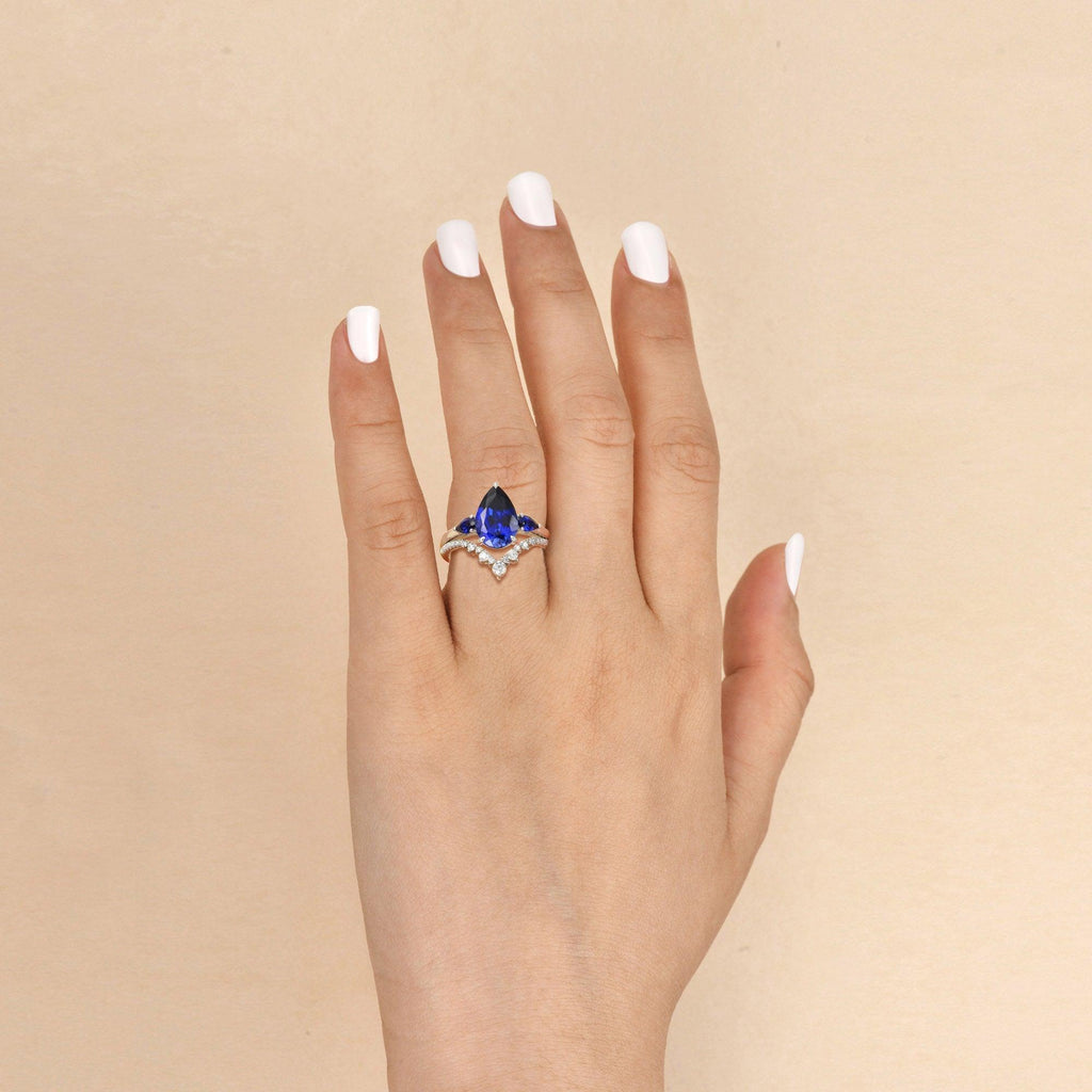 Felicegals Pear Shaped Sapphire Three-stone Ring Set 2pcs - Felicegals 丨Wedding ring 丨Fashion ring 丨Diamond ring 丨Gemstone ring