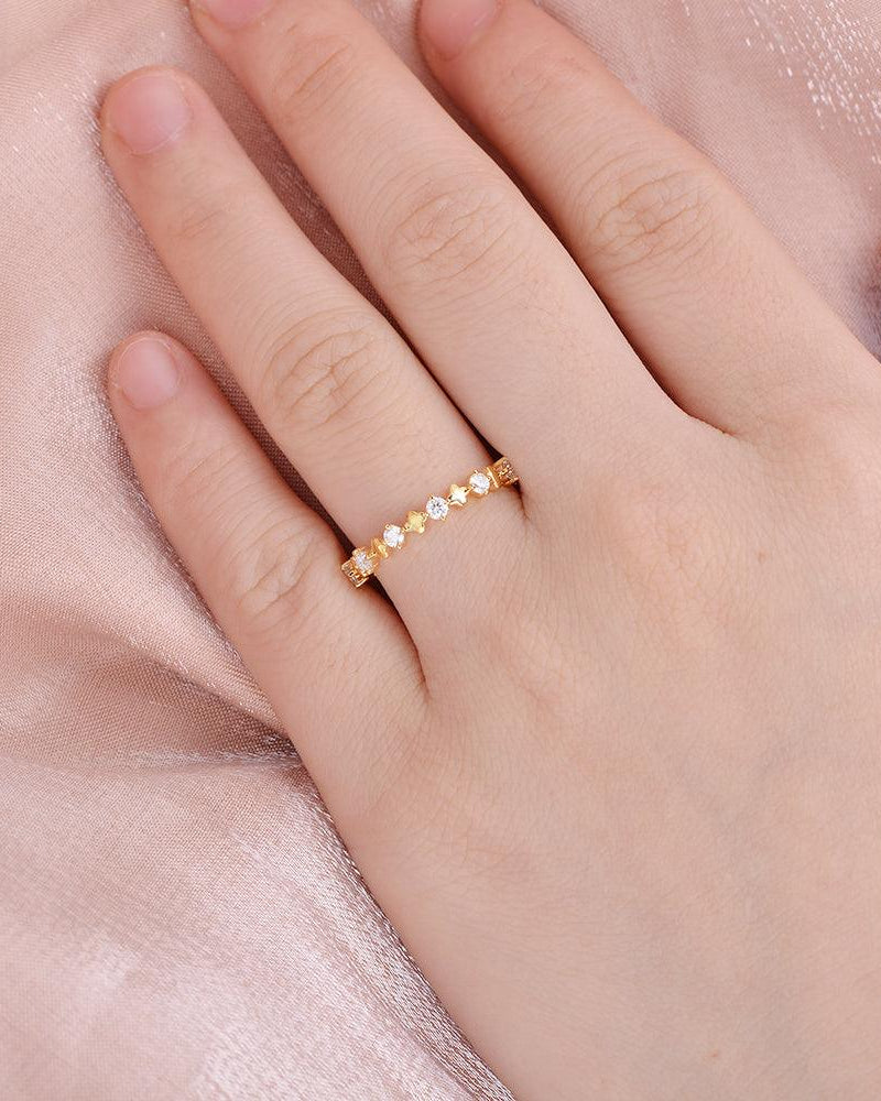 Moissanite Flower Inspied Cluster Rose Gold Band - Felicegals 丨Wedding ring 丨Fashion ring 丨Diamond ring 丨Gemstone ring--Felicegals 丨Wedding ring 丨Fashion ring 丨Diamond ring 丨Gemstone ring