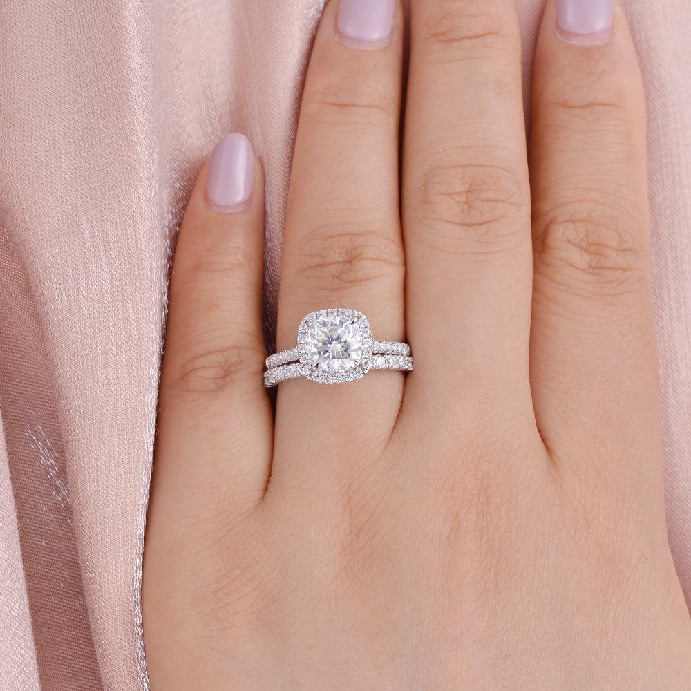 1.5ct Cushion Cut Moissanite Halo White Gold Ring Set 2pcs - Felicegals 丨Wedding ring 丨Fashion ring 丨Diamond ring 丨Gemstone ring--Felicegals 丨Wedding ring 丨Fashion ring 丨Diamond ring 丨Gemstone ring