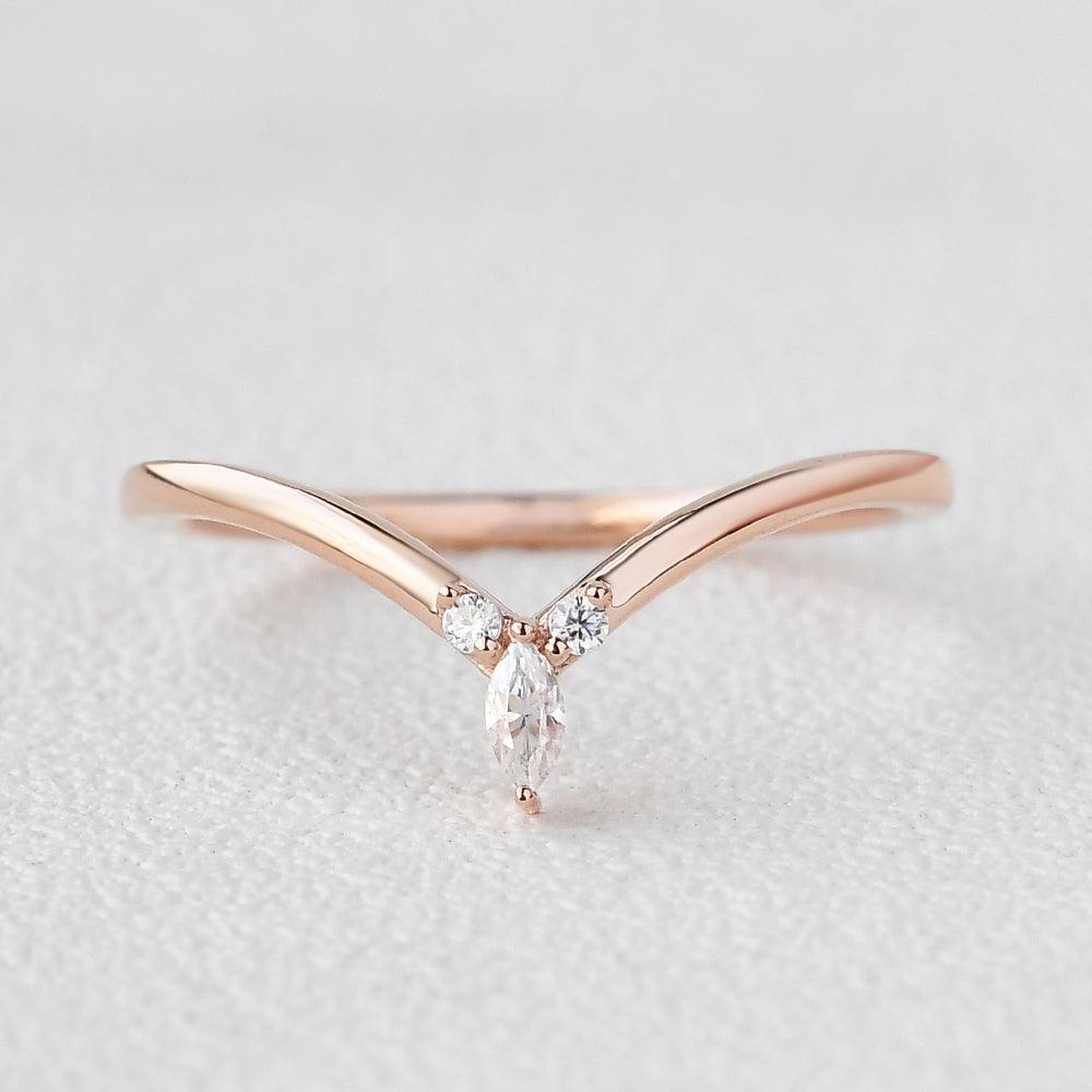 Curved Moissanite Stacking Wedding Band - Felicegals