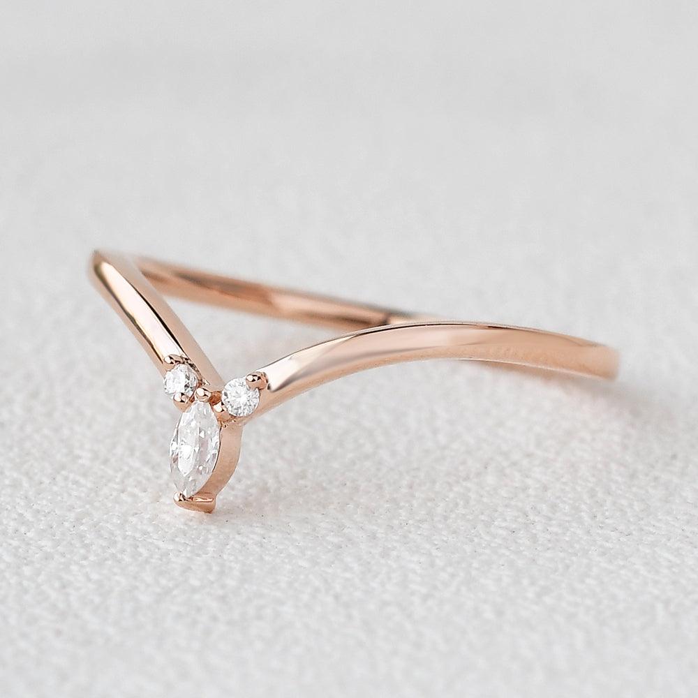 Curved Moissanite Stacking Wedding Band - Felicegals