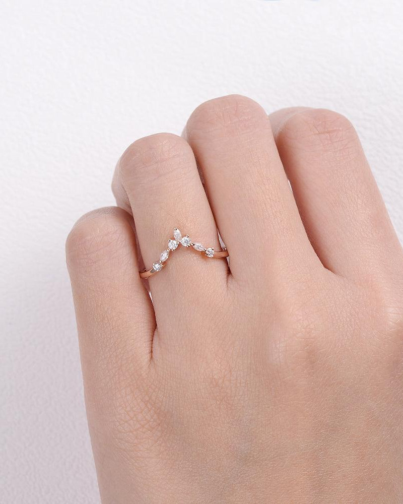 Chevron Band Moissanite Rose Gold Ring - Felicegals