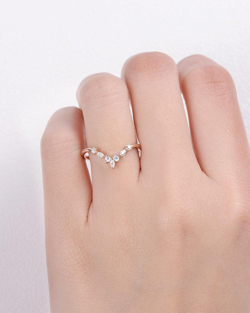 Chevron Band Moissanite Rose Gold Ring - Felicegals