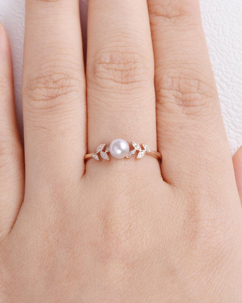 Akoya Pearl & Moissanite Rose Gold Ring - Felicegals