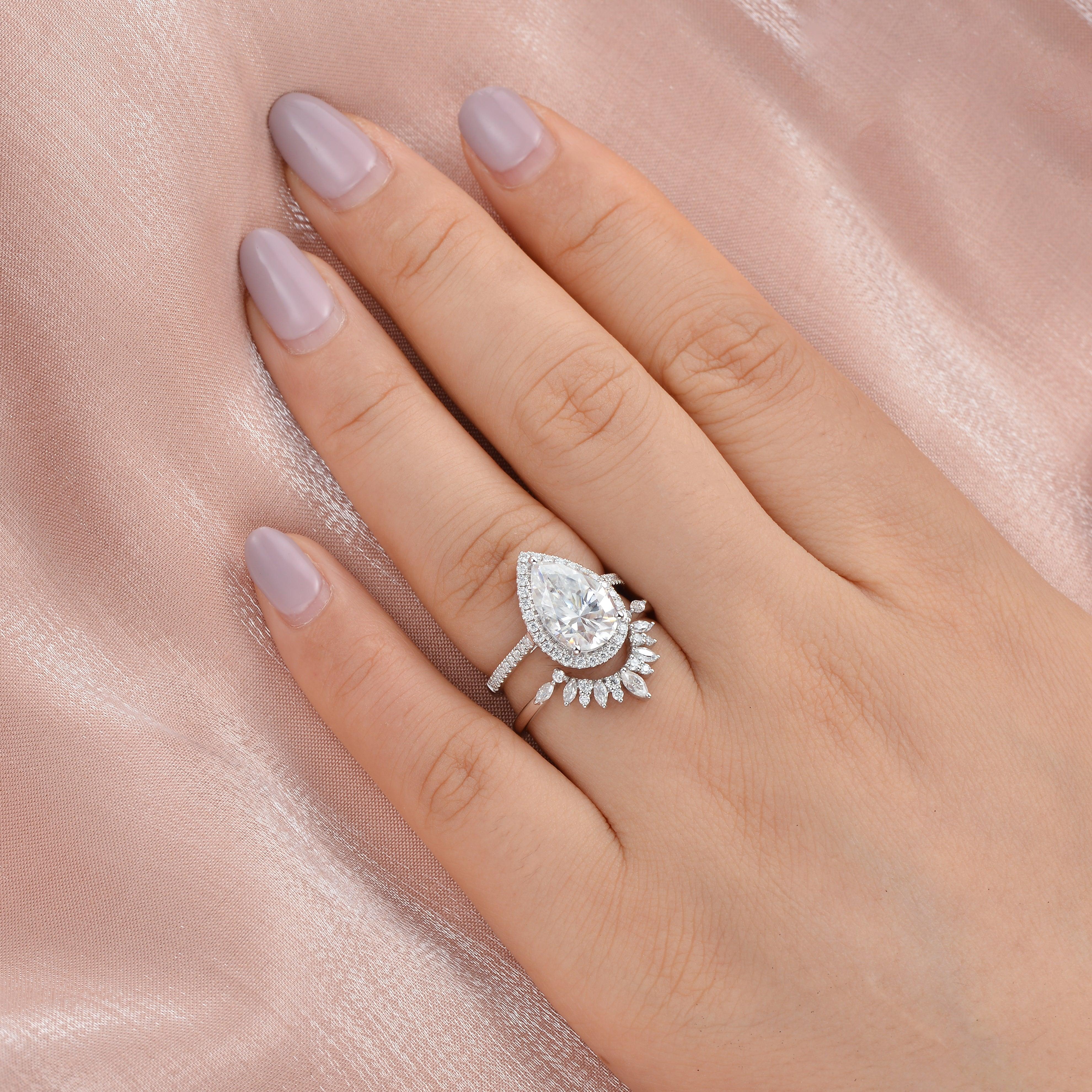 3.5ct Pear Shaped Moissanite White Gold Halo Ring Set 2pcs - Felicegals 丨Wedding ring 丨Fashion ring 丨Diamond ring 丨Gemstone ring--Felicegals 丨Wedding ring 丨Fashion ring 丨Diamond ring 丨Gemstone ring