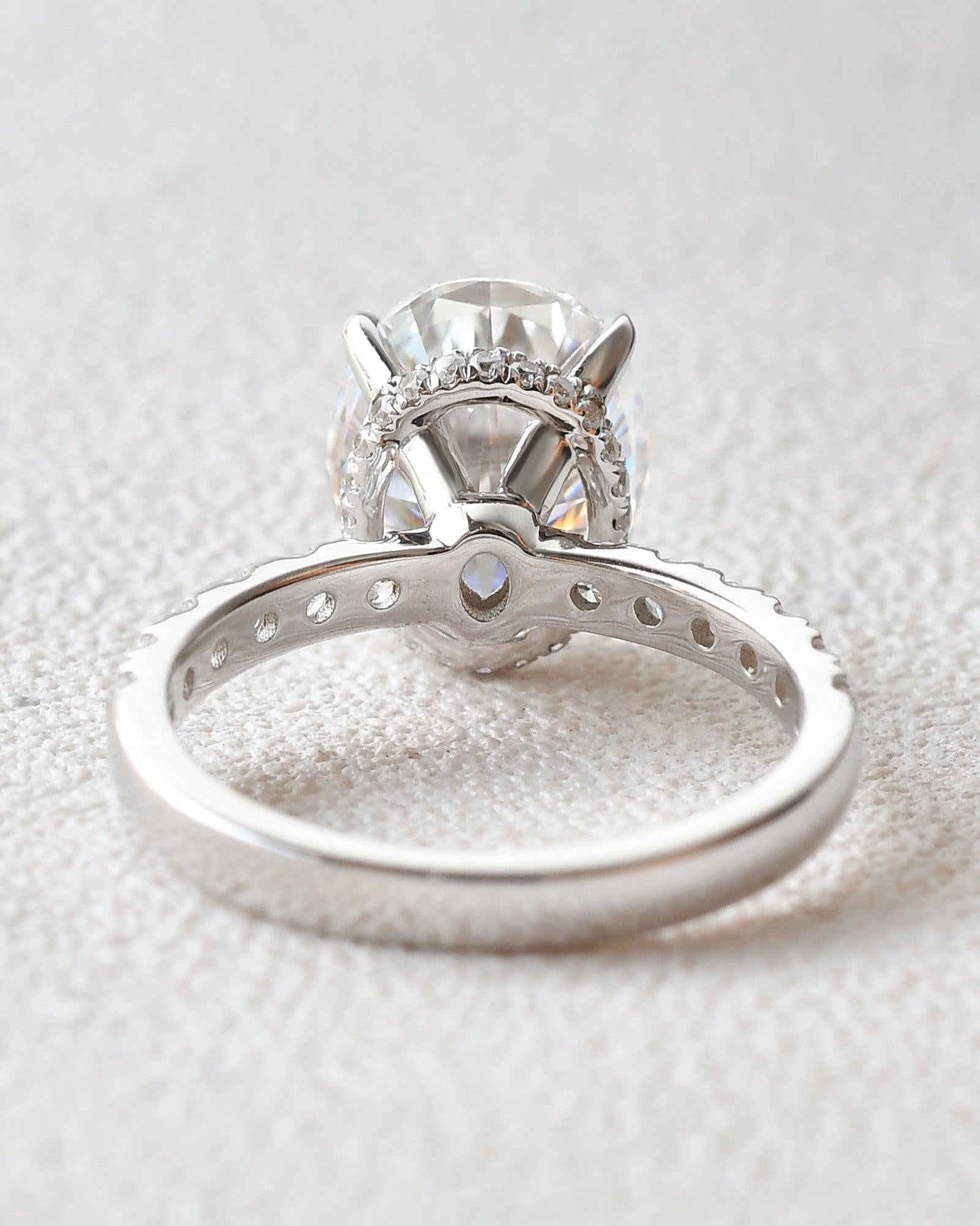 3ct Oval Cut Moissanite Solitaire White Gold Ring - Felicegals 丨Wedding ring 丨Fashion ring 丨Diamond ring 丨Gemstone ring--Felicegals