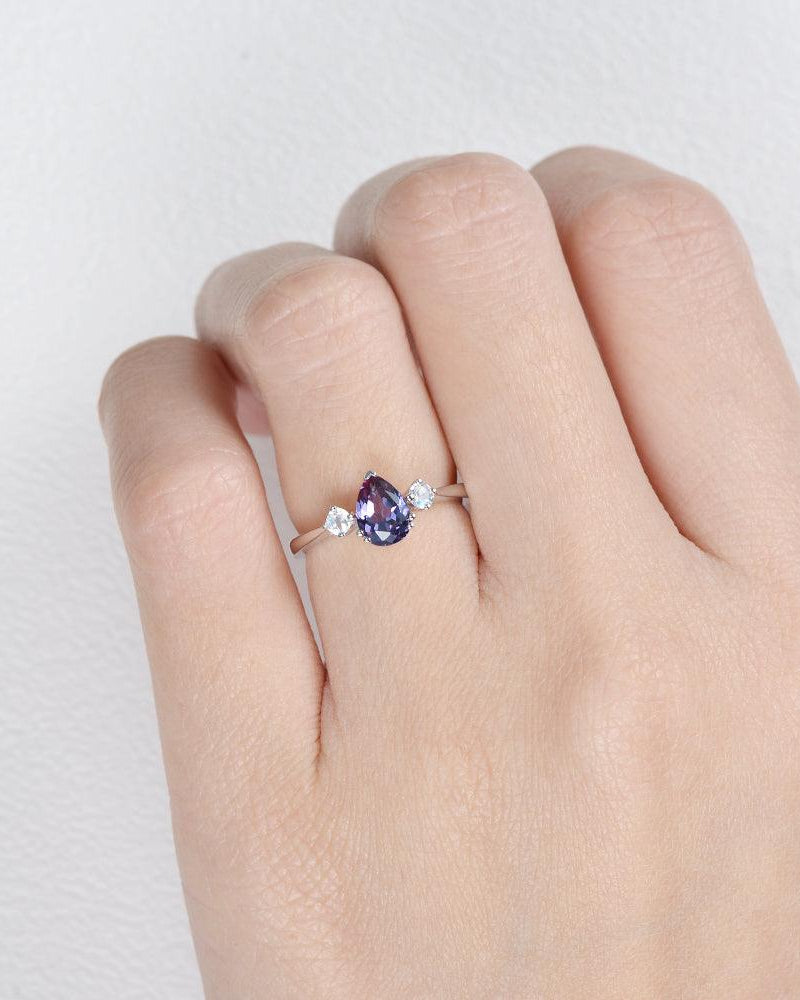 Lab alexandrite & Moonstone White Gold Ring - Felicegals