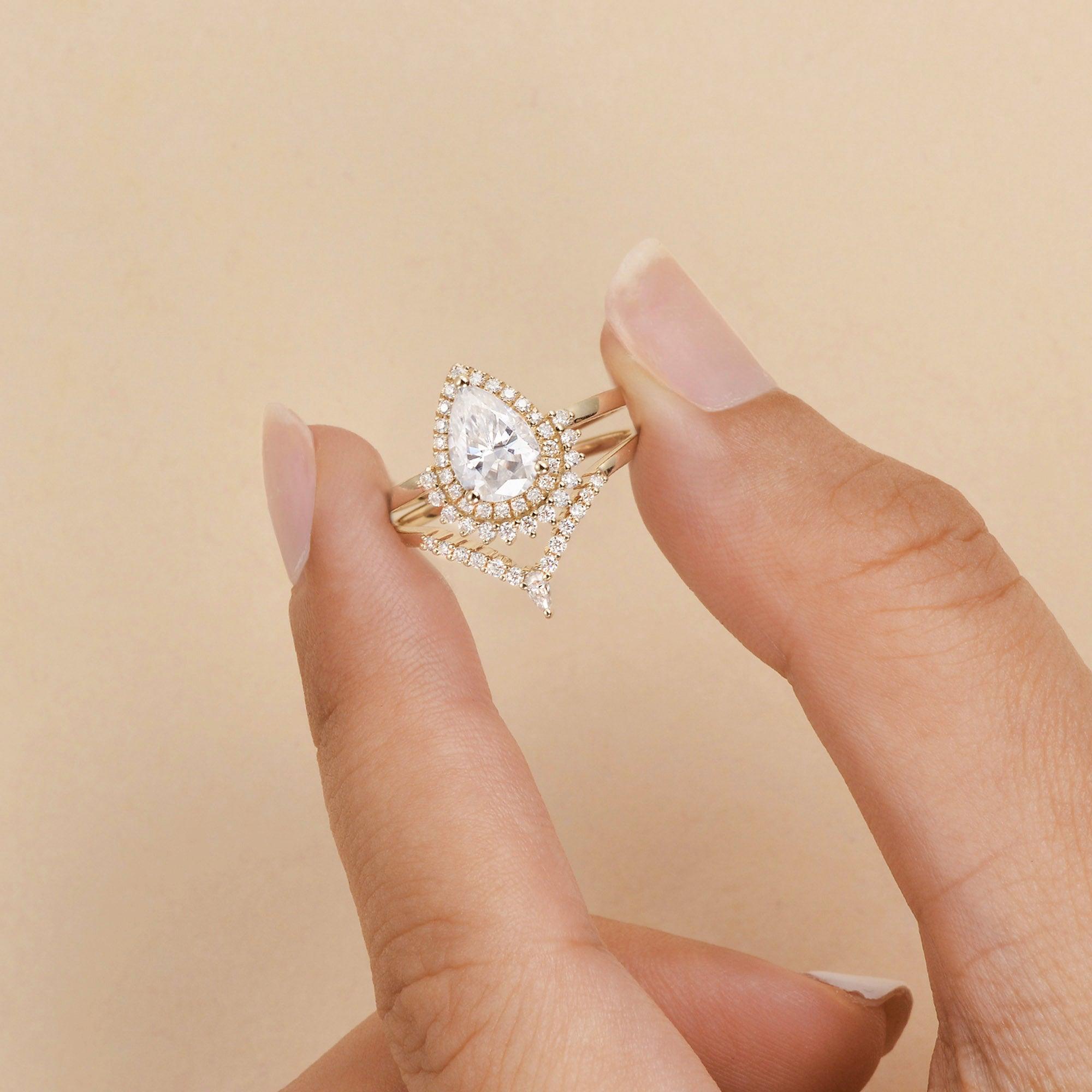 1.5ct Peachy Morganite Vintage Halo Ring Set 2pcs - Felicegals 丨Wedding ring 丨Fashion ring 丨Diamond ring 丨Gemstone ring