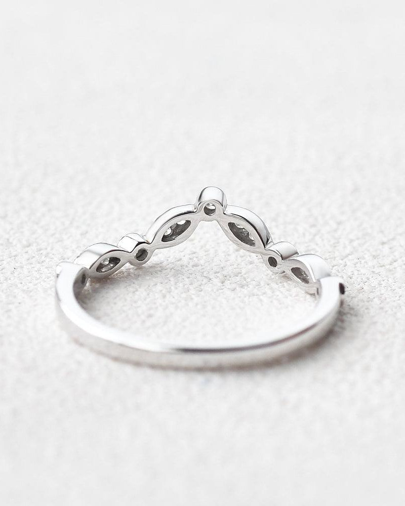 Moissanite Curved Cluster Wedding White Gold Stacking - Felicegals 丨Wedding ring 丨Fashion ring 丨Diamond ring 丨Gemstone ring--Felicegals