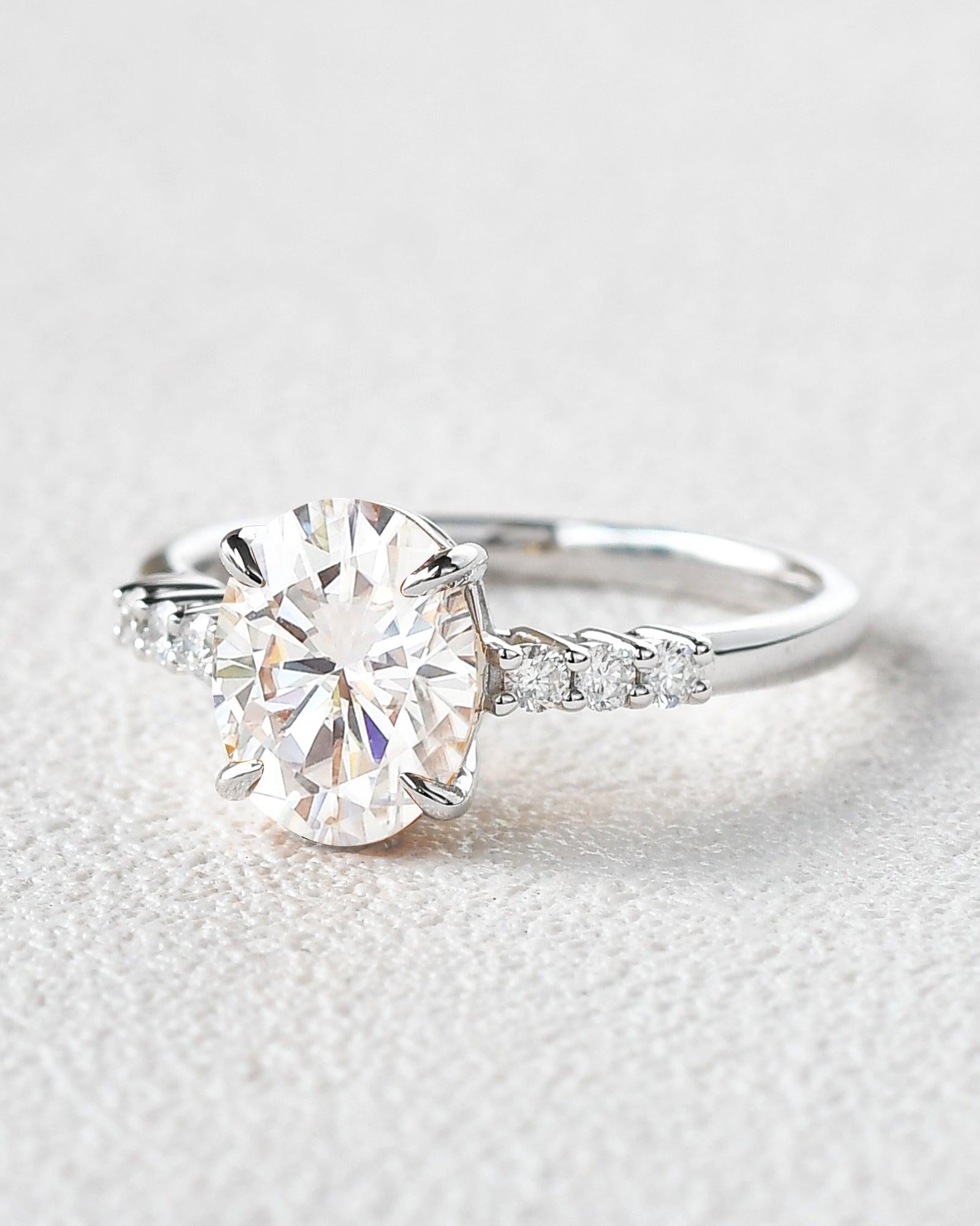 Oval Cut Moissanite White Gold Ring - Felicegals 丨Wedding ring 丨Fashion ring 丨Diamond ring 丨Gemstone ring--Felicegals