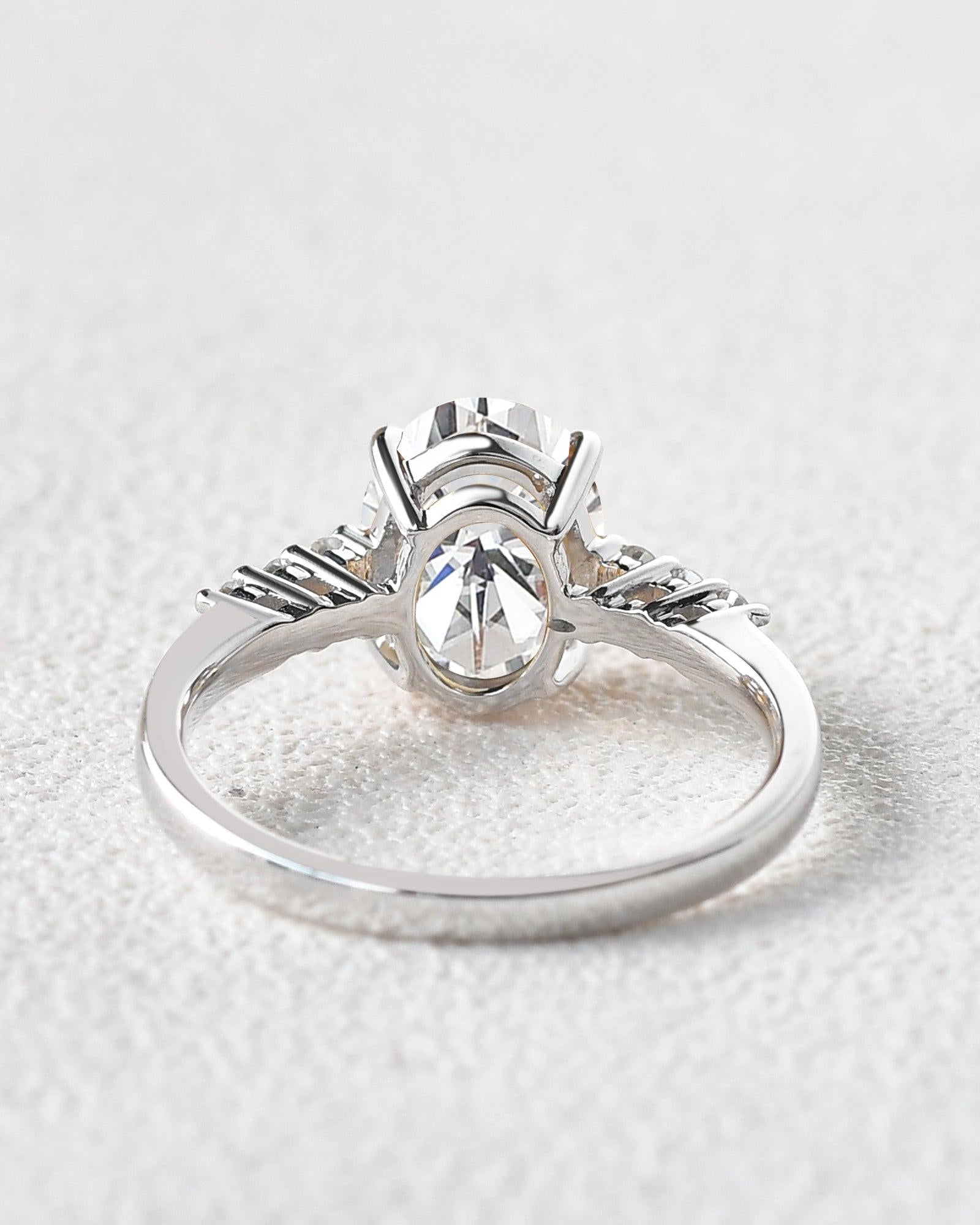 Oval Cut Moissanite White Gold Ring - Felicegals 丨Wedding ring 丨Fashion ring 丨Diamond ring 丨Gemstone ring--Felicegals