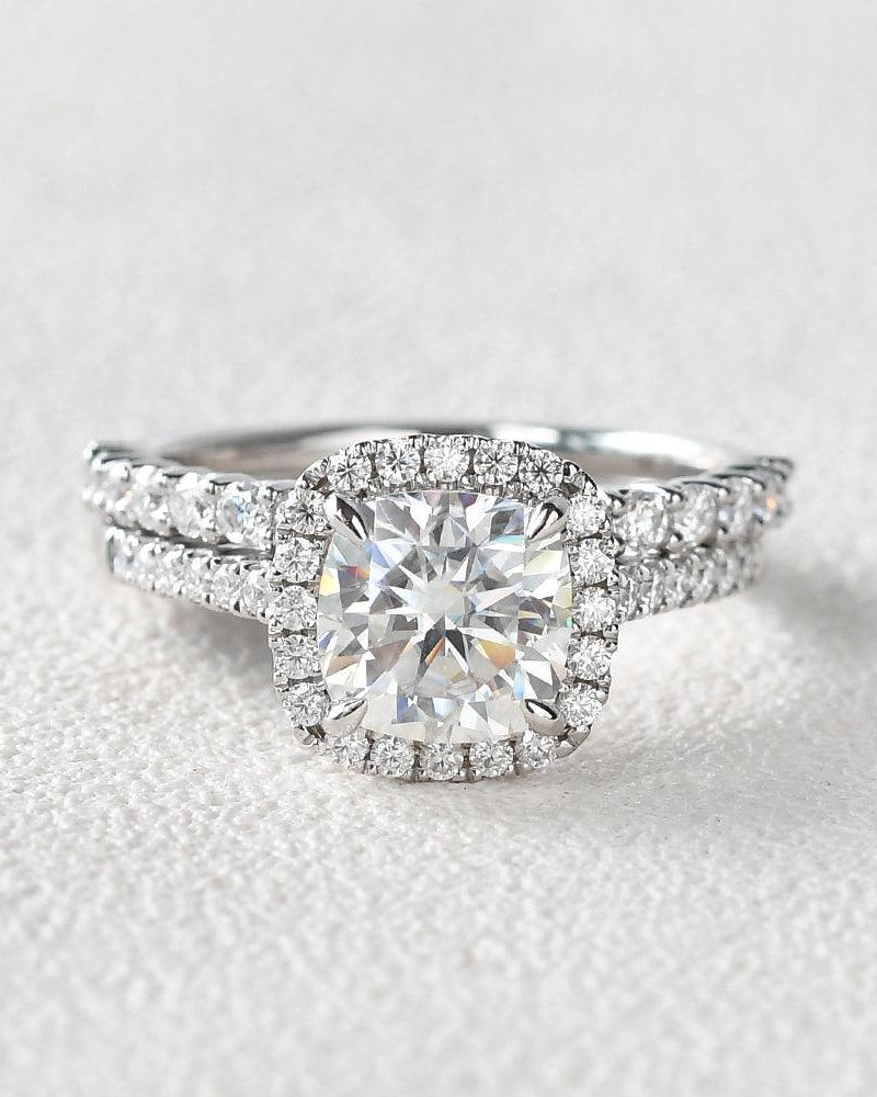 1.5ct Cushion Cut Moissanite Halo White Gold Ring Set 2pcs - Felicegals 丨Wedding ring 丨Fashion ring 丨Diamond ring 丨Gemstone ring--Felicegals 丨Wedding ring 丨Fashion ring 丨Diamond ring 丨Gemstone ring