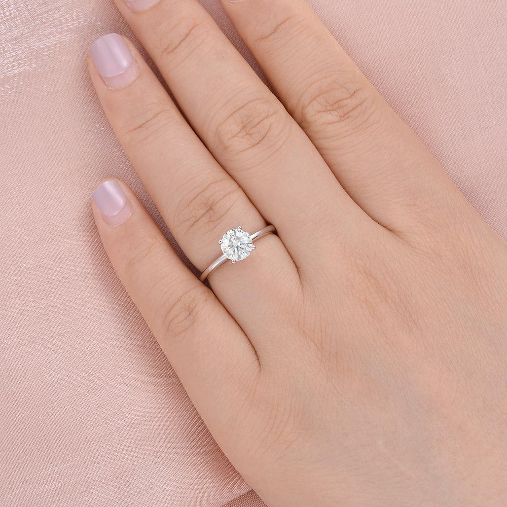 Minimalist Moissanite Solitaire White Gold Ring - Felicegals 丨Wedding ring 丨Fashion ring 丨Diamond ring 丨Gemstone ring--Felicegals 丨Wedding ring 丨Fashion ring 丨Diamond ring 丨Gemstone ring