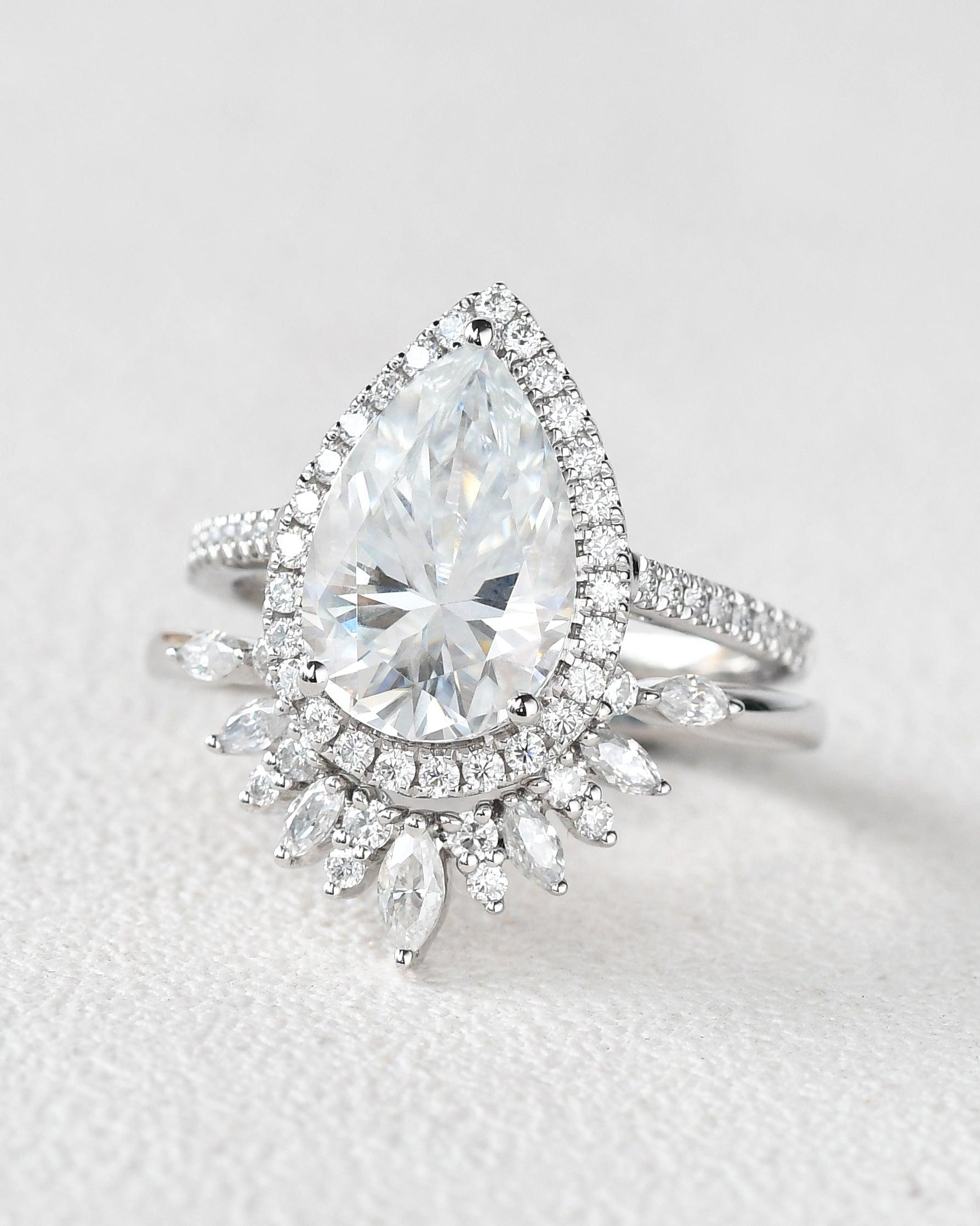 3.5ct Pear Shaped Moissanite White Gold Halo Ring Set 2pcs - Felicegals 丨Wedding ring 丨Fashion ring 丨Diamond ring 丨Gemstone ring--Felicegals 丨Wedding ring 丨Fashion ring 丨Diamond ring 丨Gemstone ring
