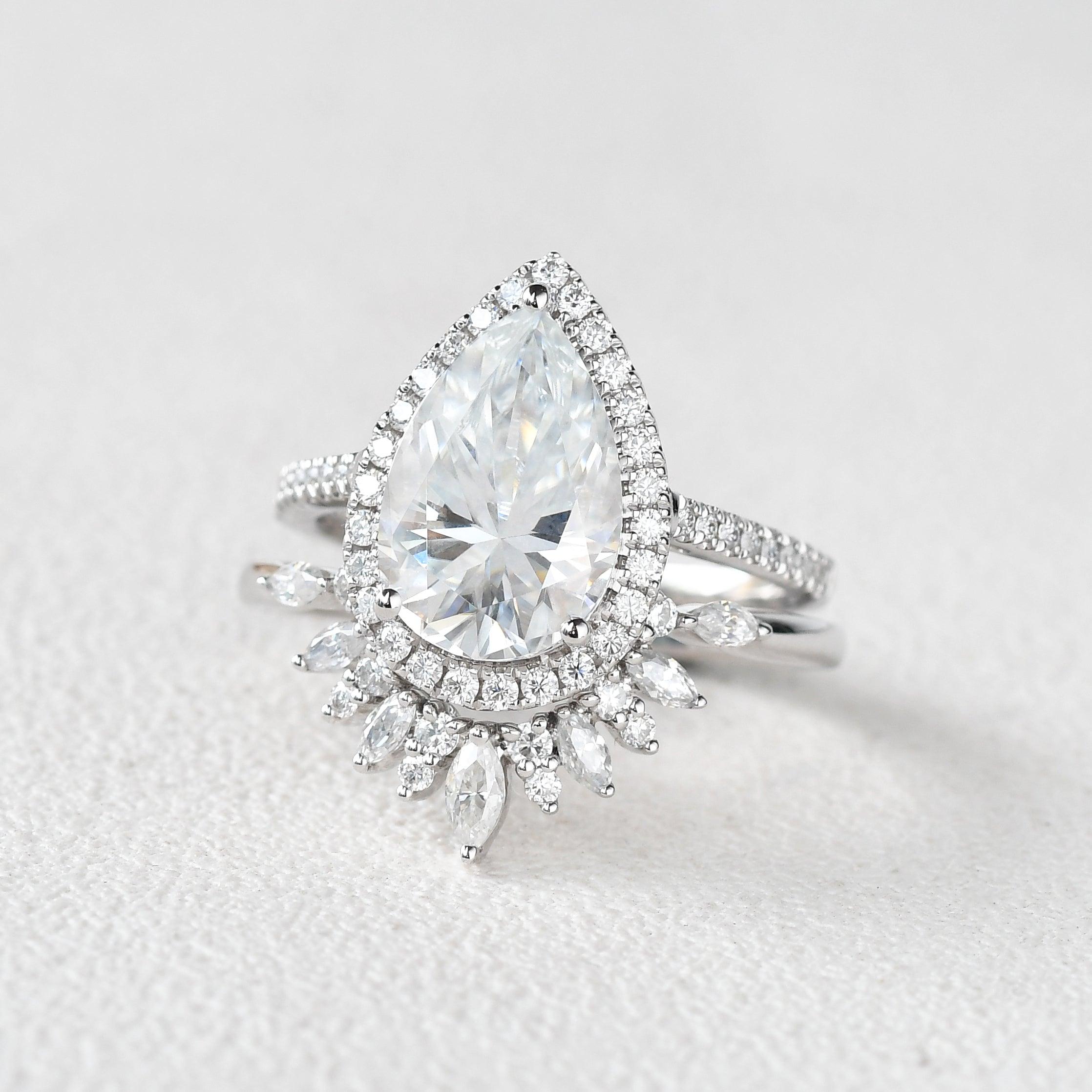 3.5ct Pear Shaped Moissanite White Gold Halo Ring Set 2pcs - Felicegals 丨Wedding ring 丨Fashion ring 丨Diamond ring 丨Gemstone ring--Felicegals 丨Wedding ring 丨Fashion ring 丨Diamond ring 丨Gemstone ring