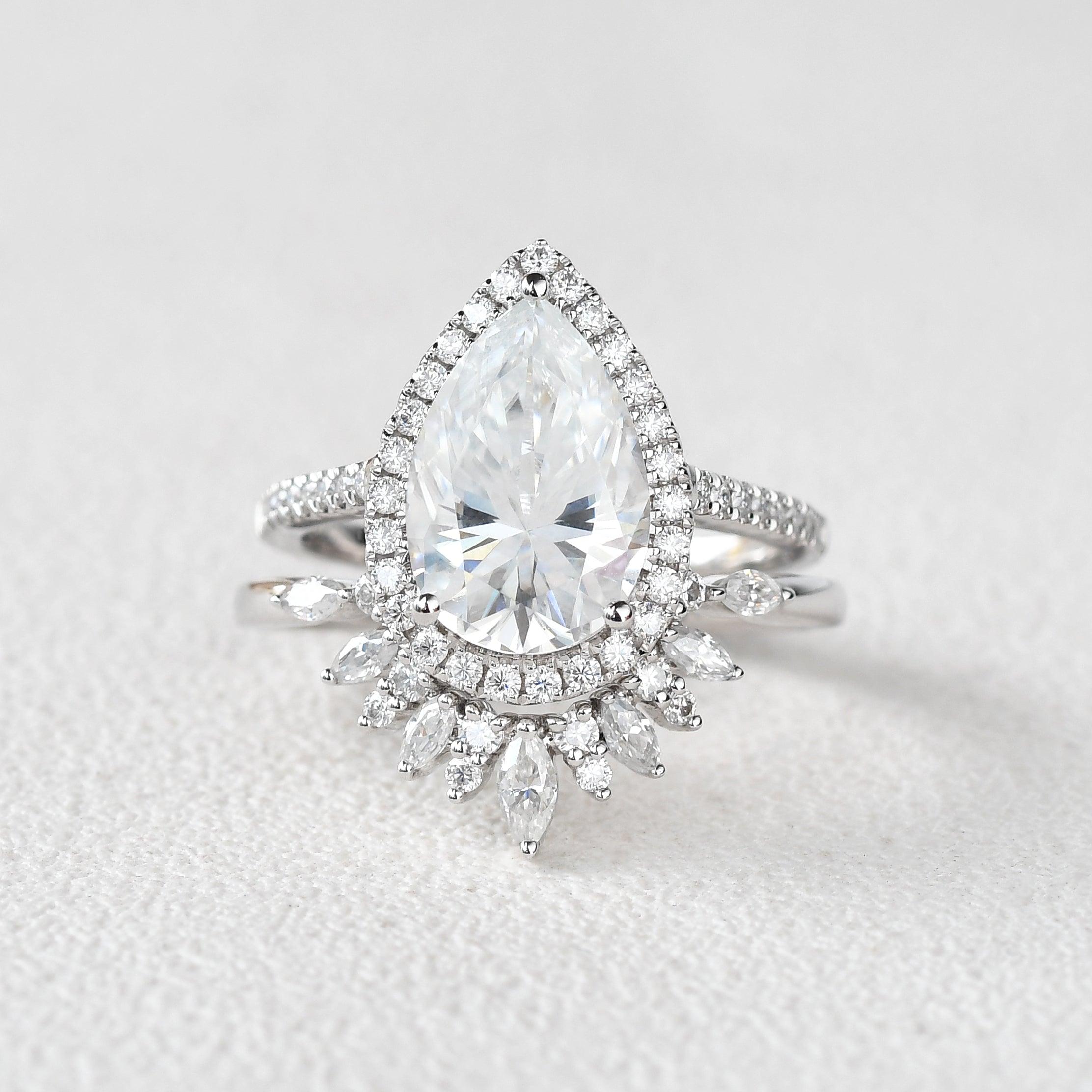 3.5ct Pear Shaped Moissanite White Gold Halo Ring Set 2pcs - Felicegals 丨Wedding ring 丨Fashion ring 丨Diamond ring 丨Gemstone ring--Felicegals 丨Wedding ring 丨Fashion ring 丨Diamond ring 丨Gemstone ring