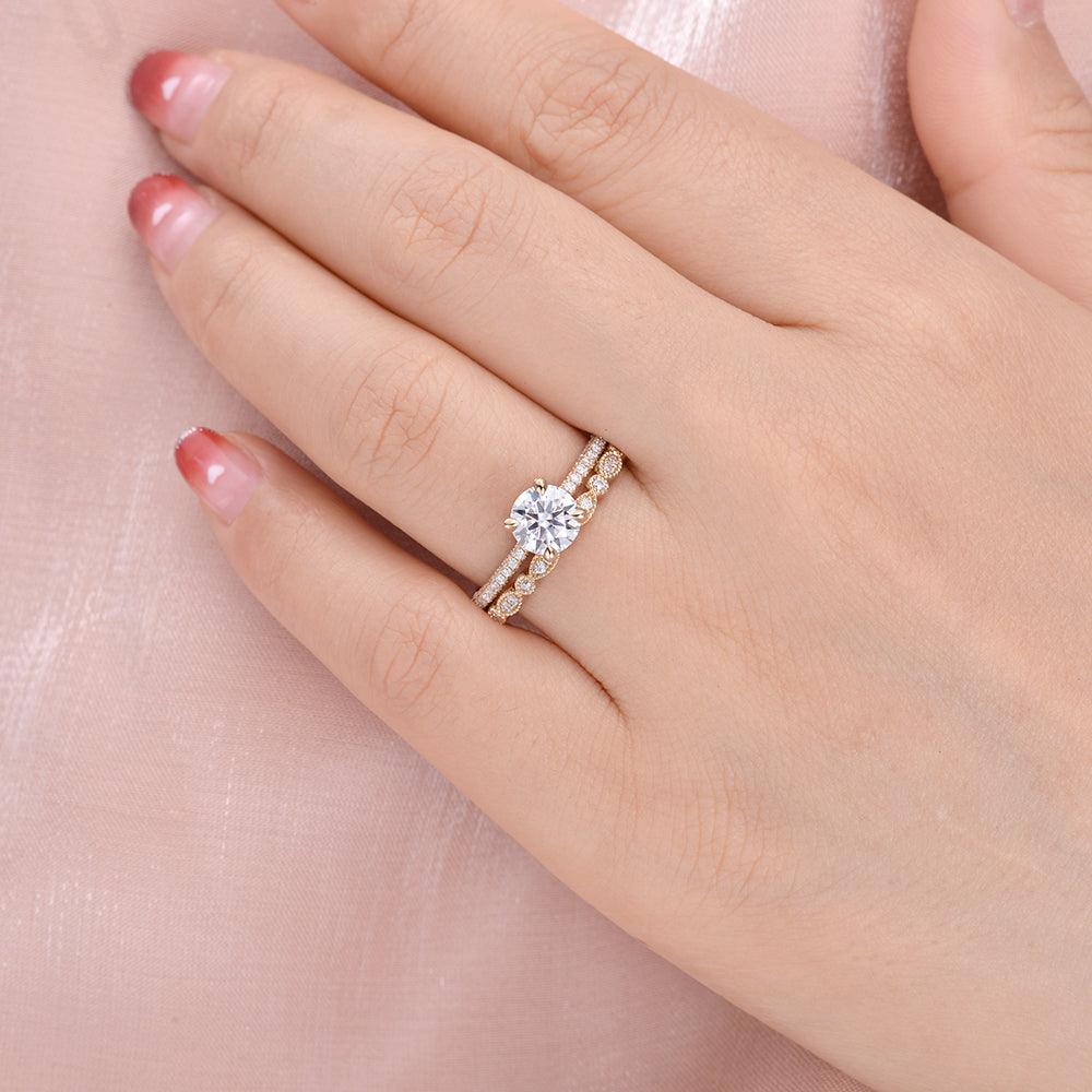 Classic 4 Prongs Moissanite Ring Set 2pcs - Felicegals 丨Wedding ring 丨Fashion ring 丨Diamond ring 丨Gemstone ring--Felicegals