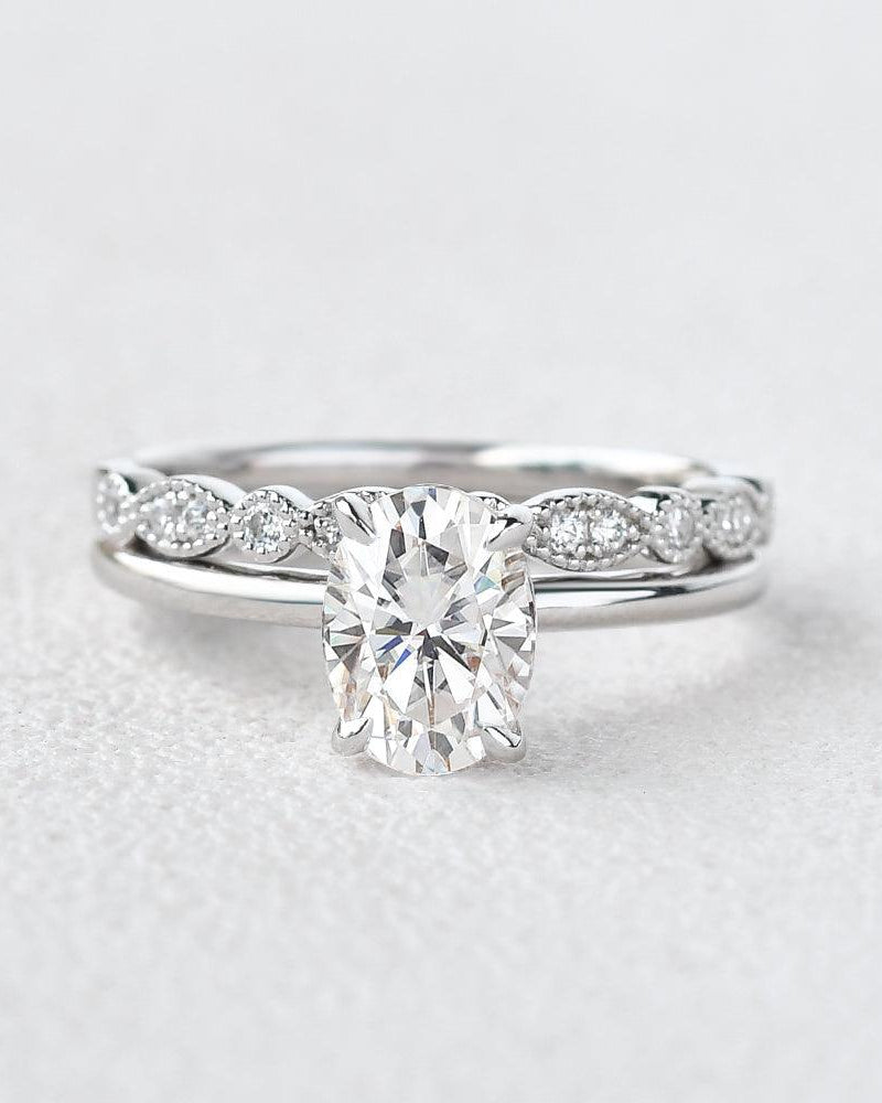 Oval Cut Moissanite Solitaire White Gold Ring Set 2pcs - Felicegals 丨Wedding ring 丨Fashion ring 丨Diamond ring 丨Gemstone ring--Felicegals 丨Wedding ring 丨Fashion ring 丨Diamond ring 丨Gemstone ring