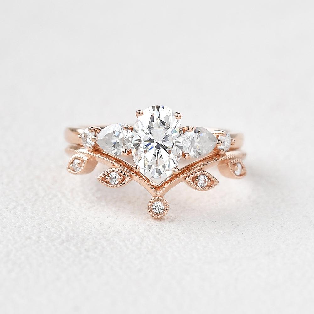 Oval & V Shaped Moissanite  Rose Gold Bridal Set 2pcs Ring - Felicegals 丨Wedding ring 丨Fashion ring 丨Diamond ring 丨Gemstone ring--Felicegals