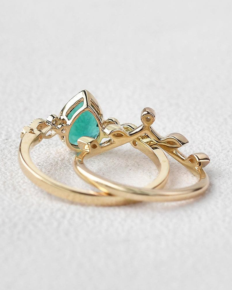 Pear Shaped Lab Emerald Yellow Gold Ring Set 2pcs - Felicegals 丨Wedding ring 丨Fashion ring 丨Diamond ring 丨Gemstone ring--Felicegals