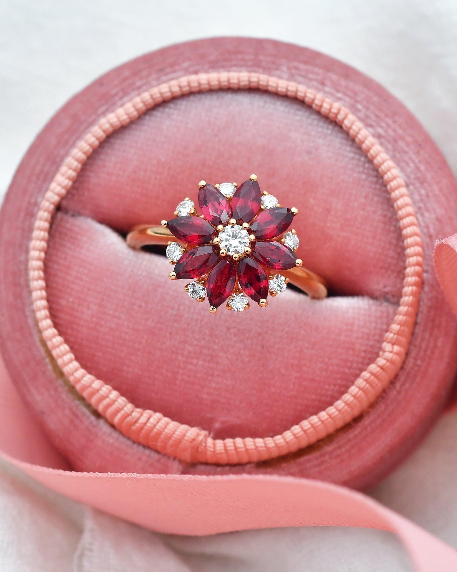1.5ct Floral Inspired Ruby Rose Gold Ring - Felicegals 丨Wedding ring 丨Fashion ring 丨Diamond ring 丨Gemstone ring--Felicegals 丨Wedding ring 丨Fashion ring 丨Diamond ring 丨Gemstone ring