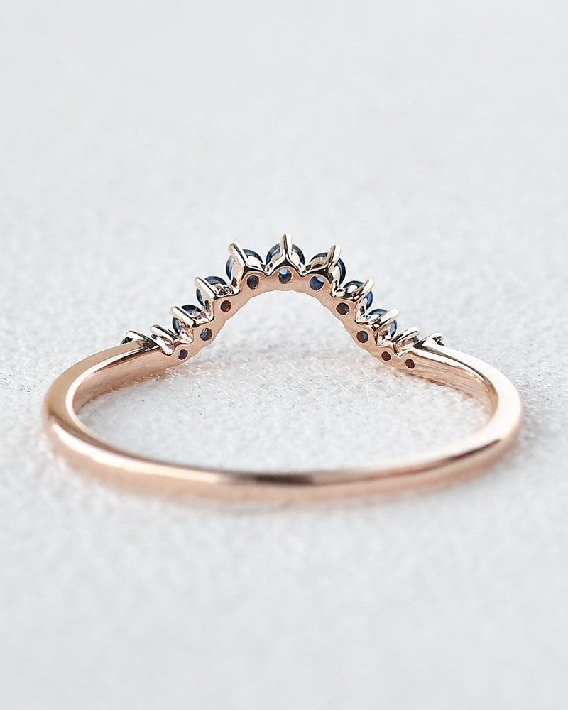 Round Cut Sapphire Curved Band Ring - Felicegals 丨Wedding ring 丨Fashion ring 丨Diamond ring 丨Gemstone ring--Felicegals