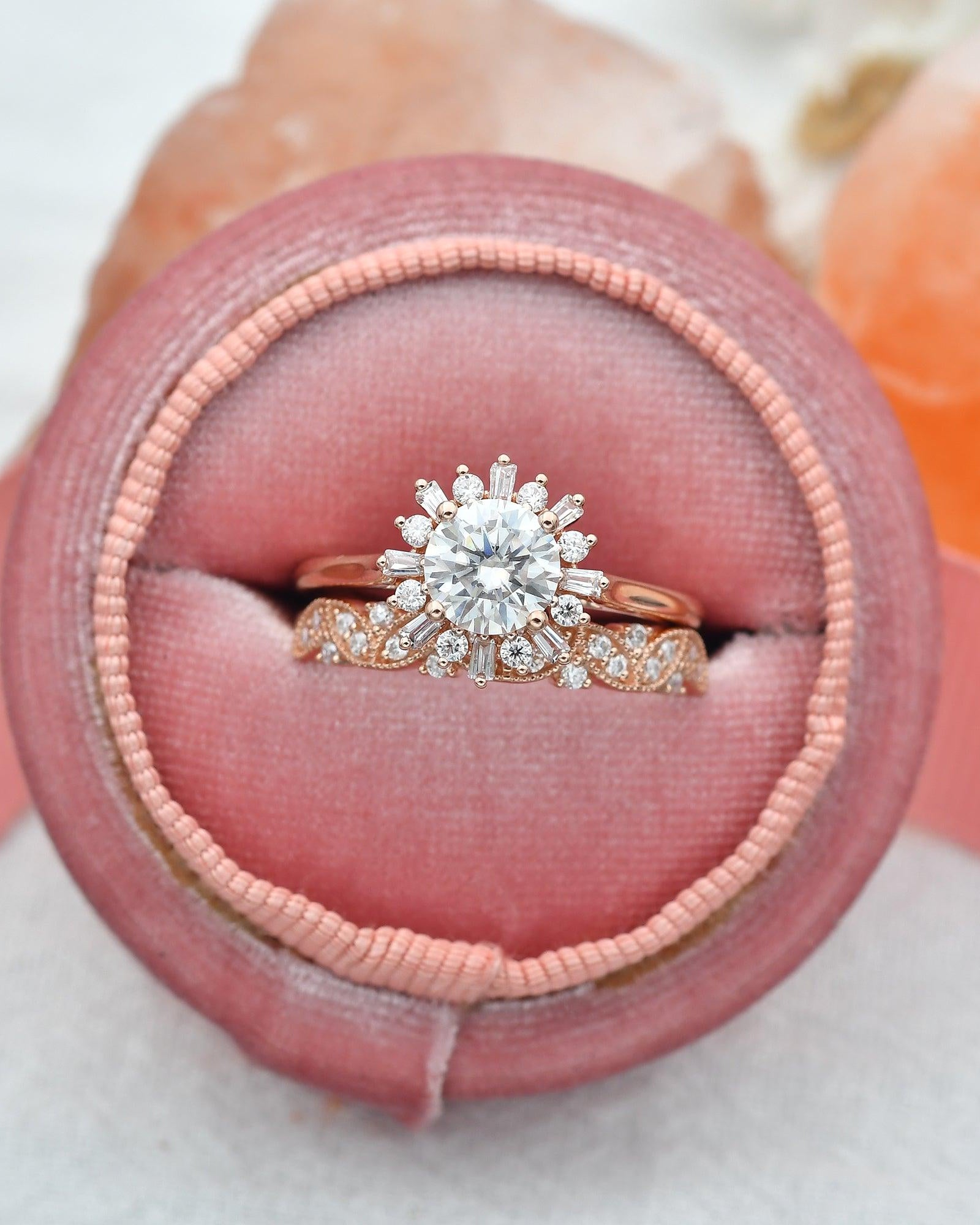 Moissanite Halo Yellow Gold Inspired Ring Set 2pcs - Felicegals 丨Wedding ring 丨Fashion ring 丨Diamond ring 丨Gemstone ring--Felicegals