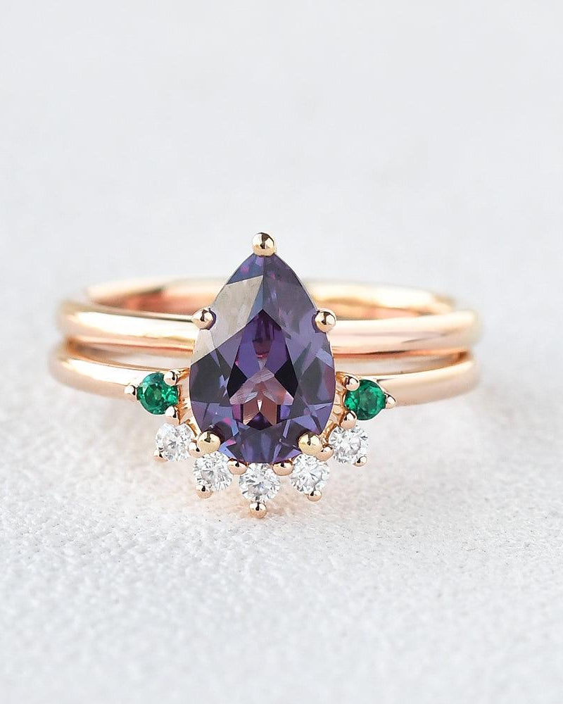 Alexandirte & Emerald & Moissanite Pear Shaped Ring Set 2pcs - Felicegals 丨Wedding ring 丨Fashion ring 丨Diamond ring 丨Gemstone ring--Felicegals